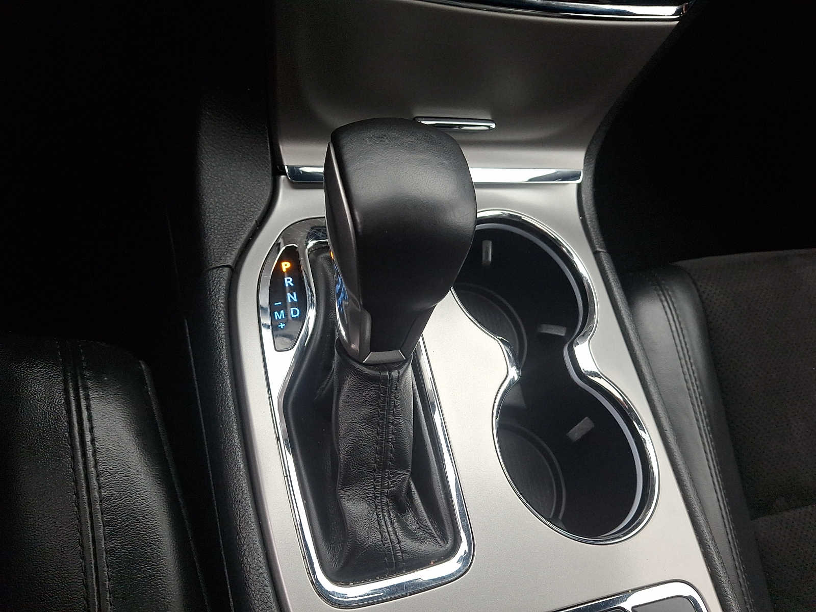 Thumbnail: 2020 Jeep Grand Cherokee - 16