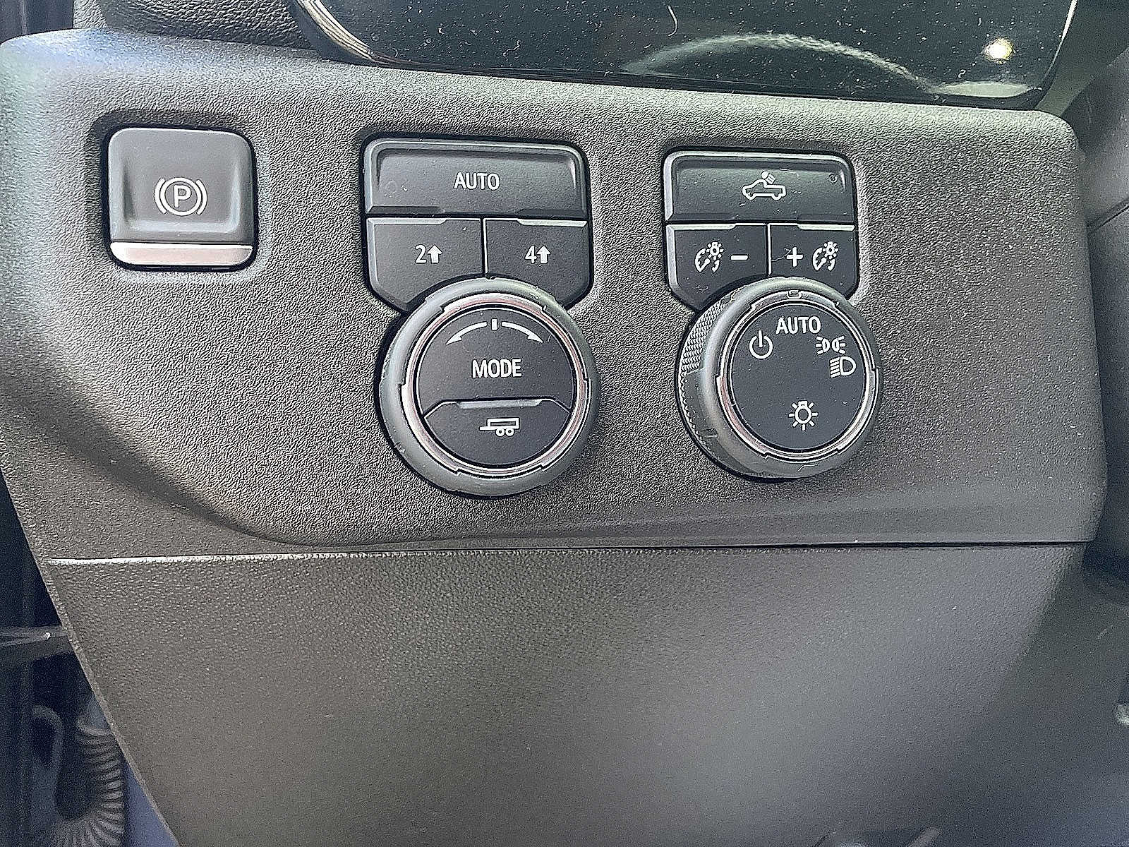 Thumbnail: 2022 Chevrolet Silverado 1500 - 13