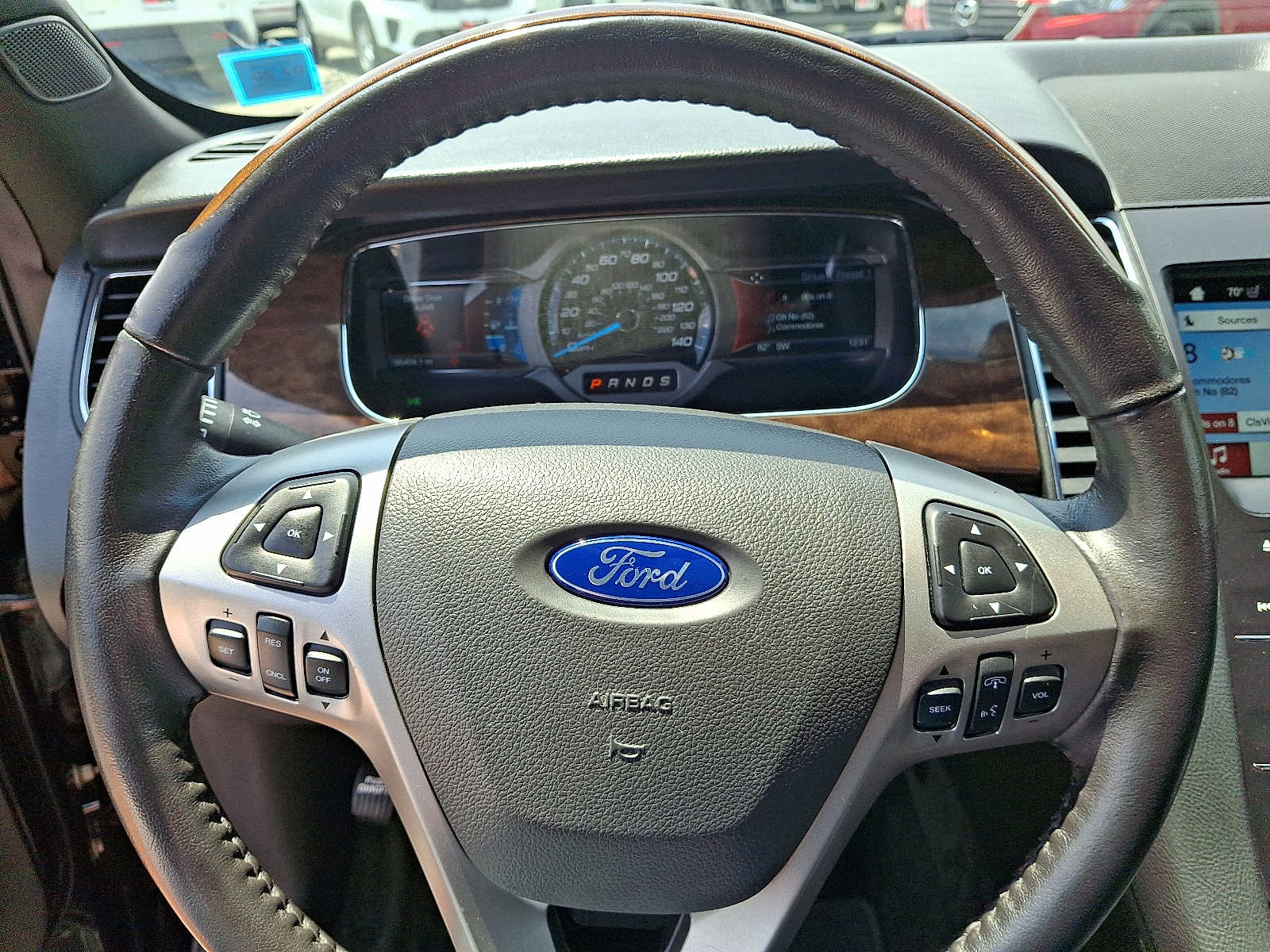 Thumbnail: 2016 Ford Taurus - 20