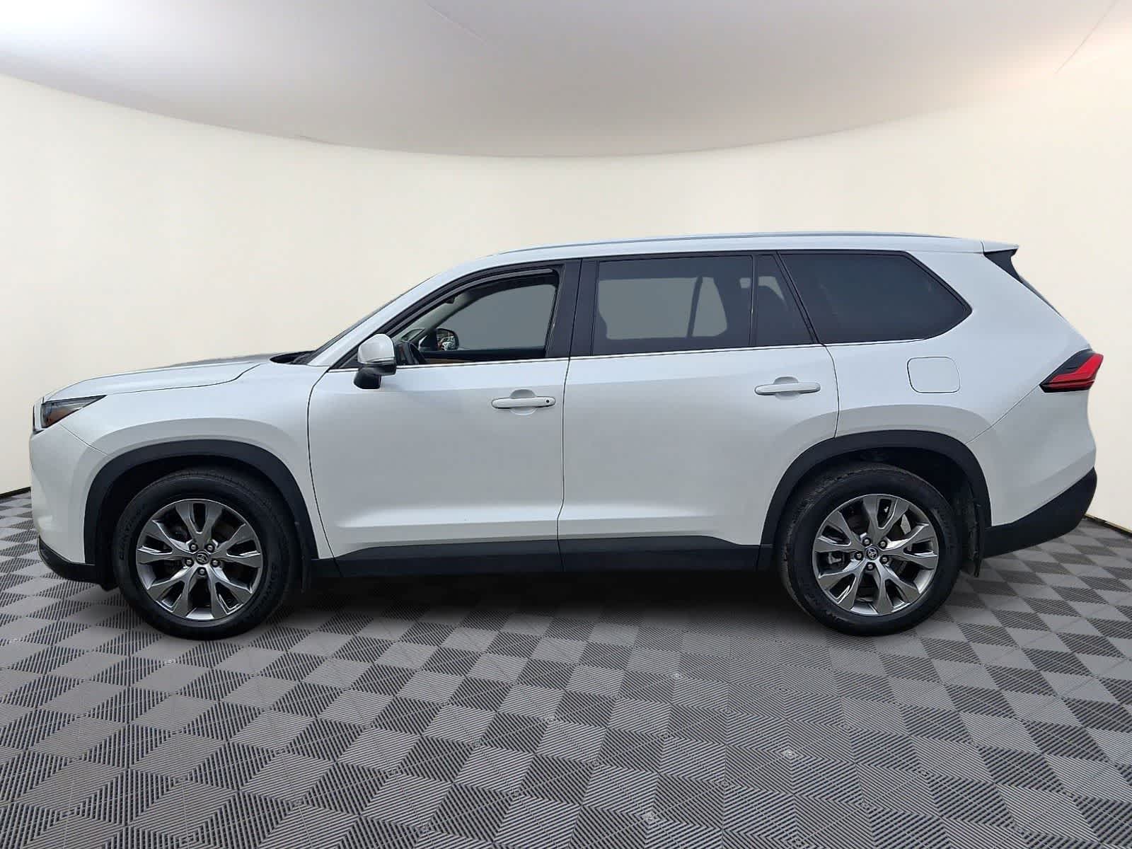 Thumbnail: 2024 Toyota Grand Highlander - 10