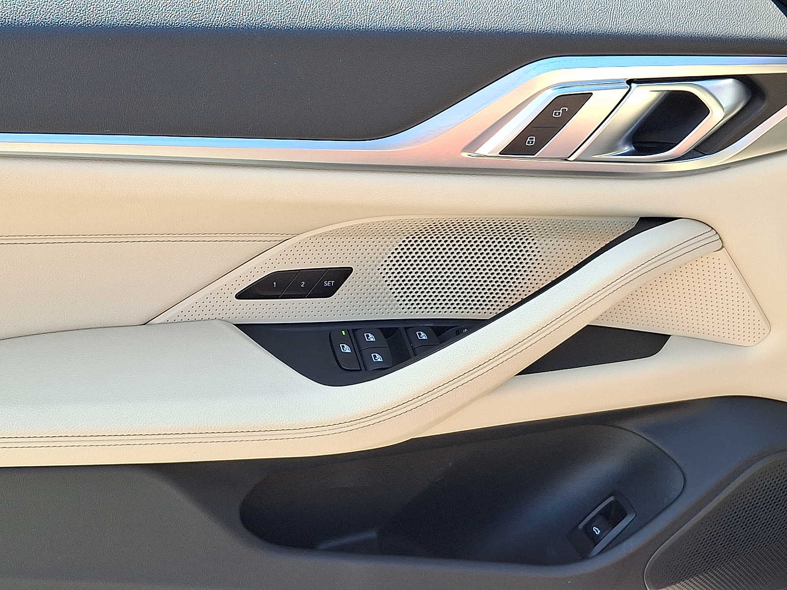 Thumbnail: 2023 BMW i4 - 14