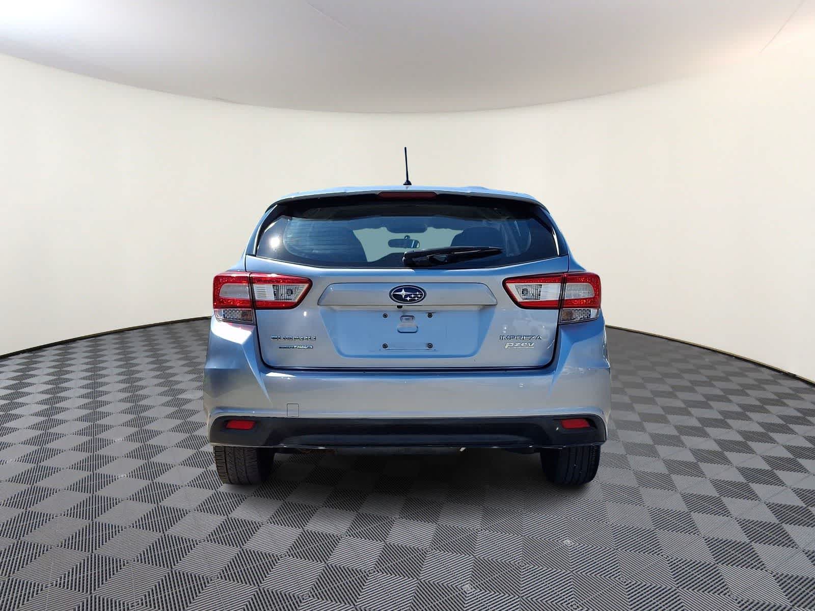 Thumbnail: 2017 Subaru Impreza - 6