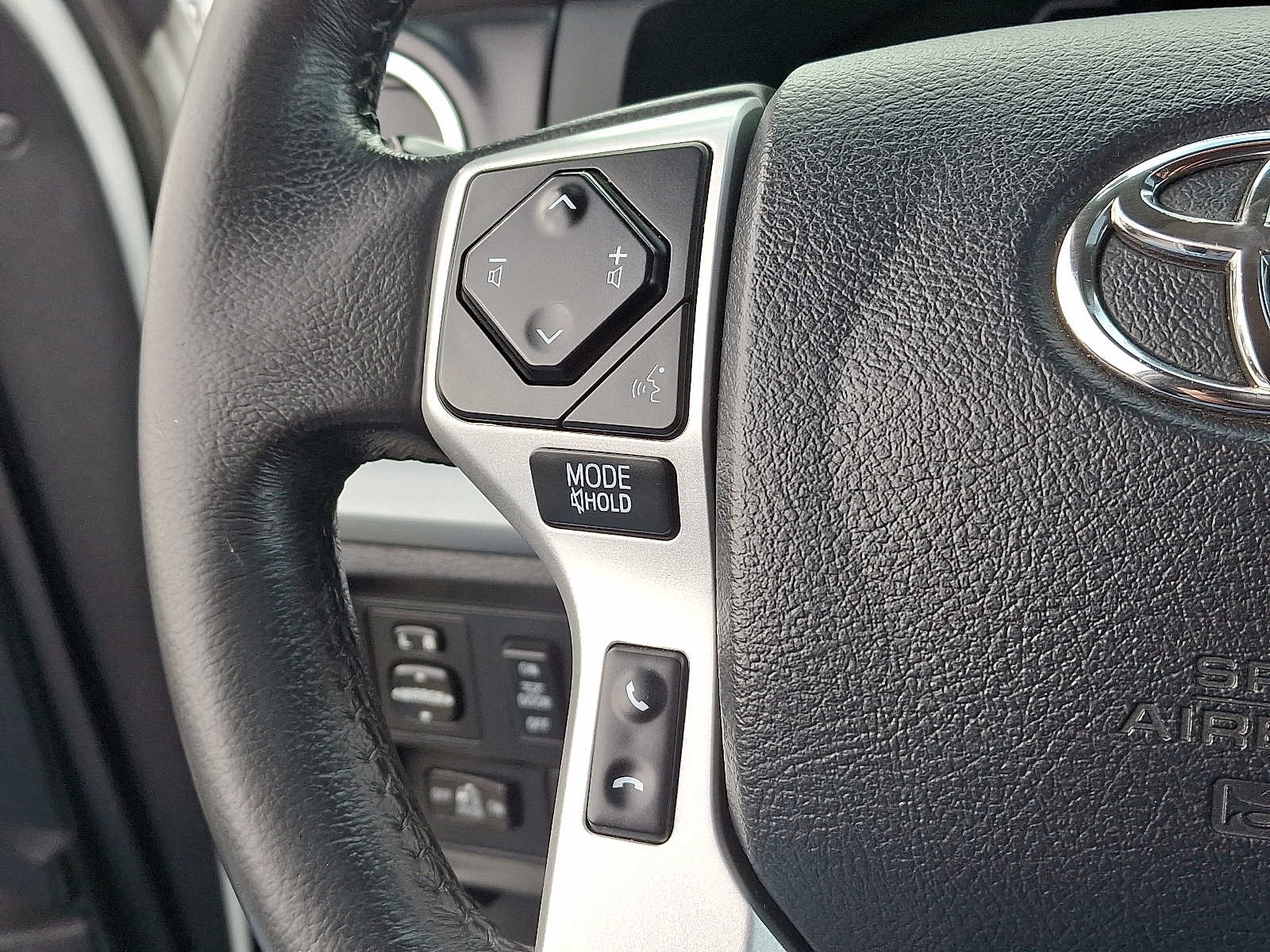 Thumbnail: 2020 Toyota Tundra - 24