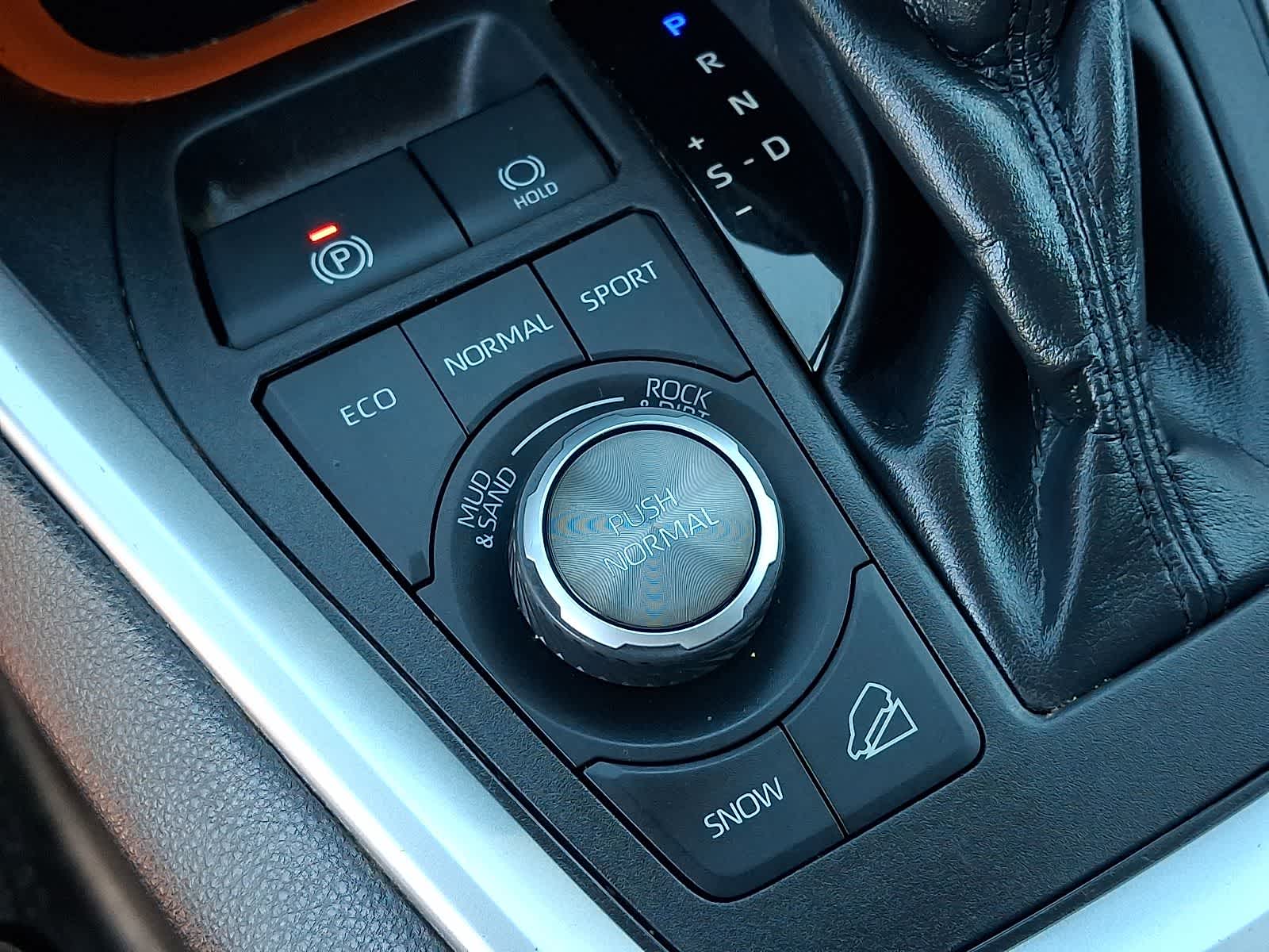 Thumbnail: 2019 Toyota RAV4 - 28