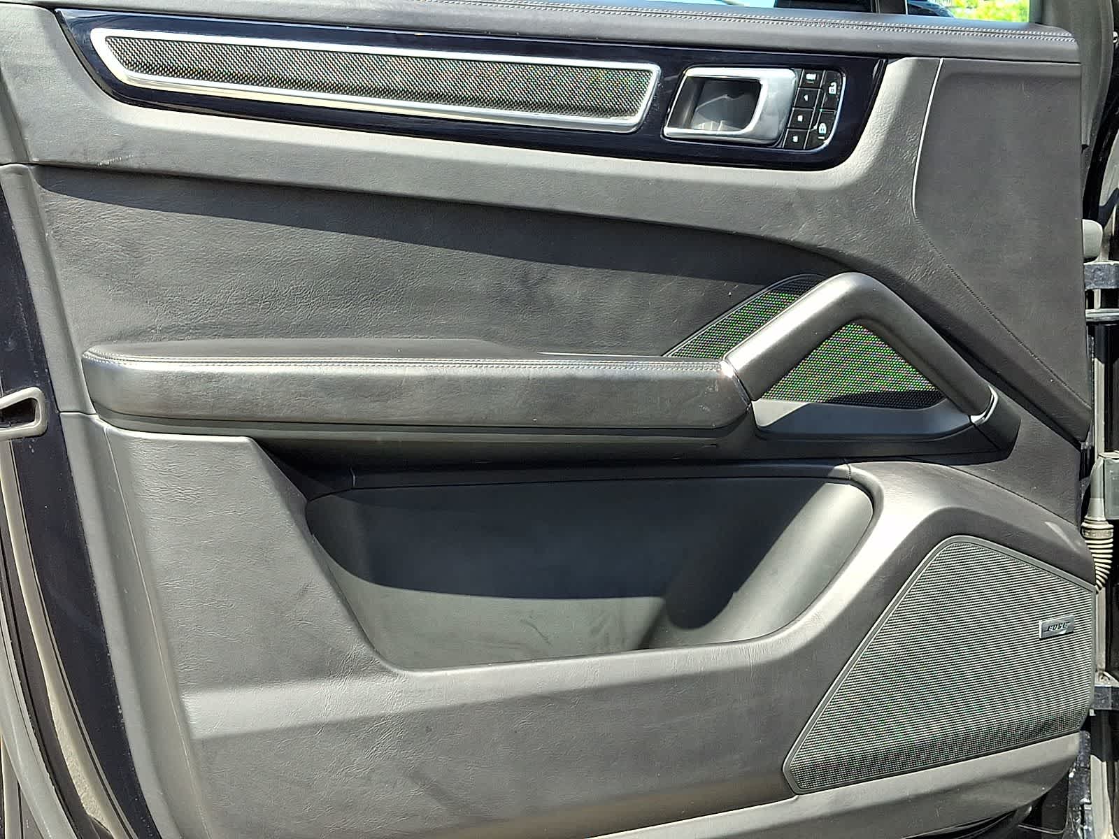 Thumbnail: 2021 Porsche Cayenne - 14
