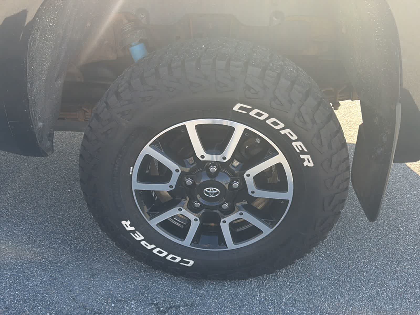 Thumbnail: 2020 Toyota Tundra - 22