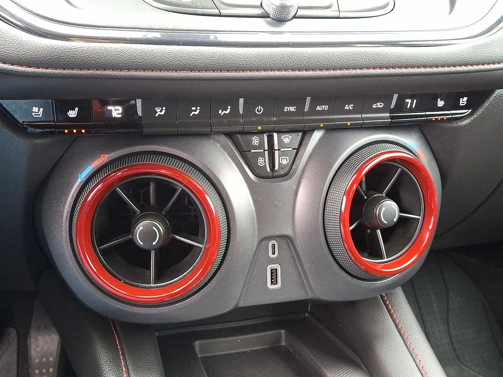 Thumbnail: 2024 Chevrolet Blazer - 16