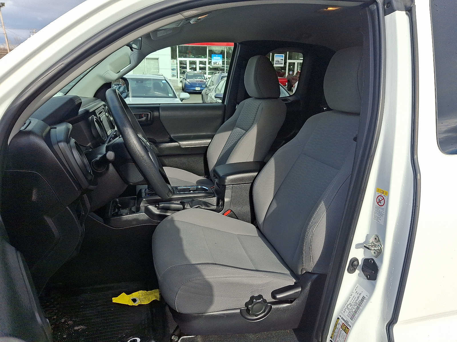 Thumbnail: 2019 Toyota Tacoma - 15