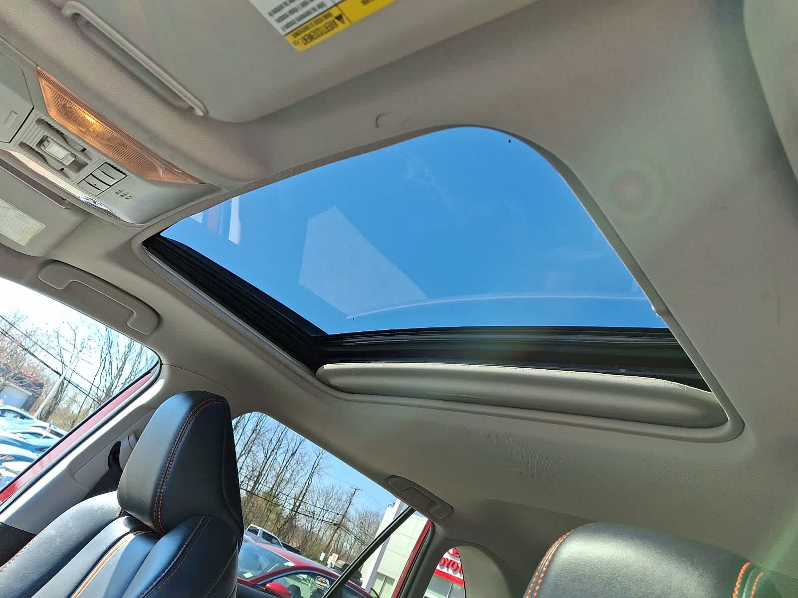 Thumbnail: 2019 Toyota RAV4 - 17