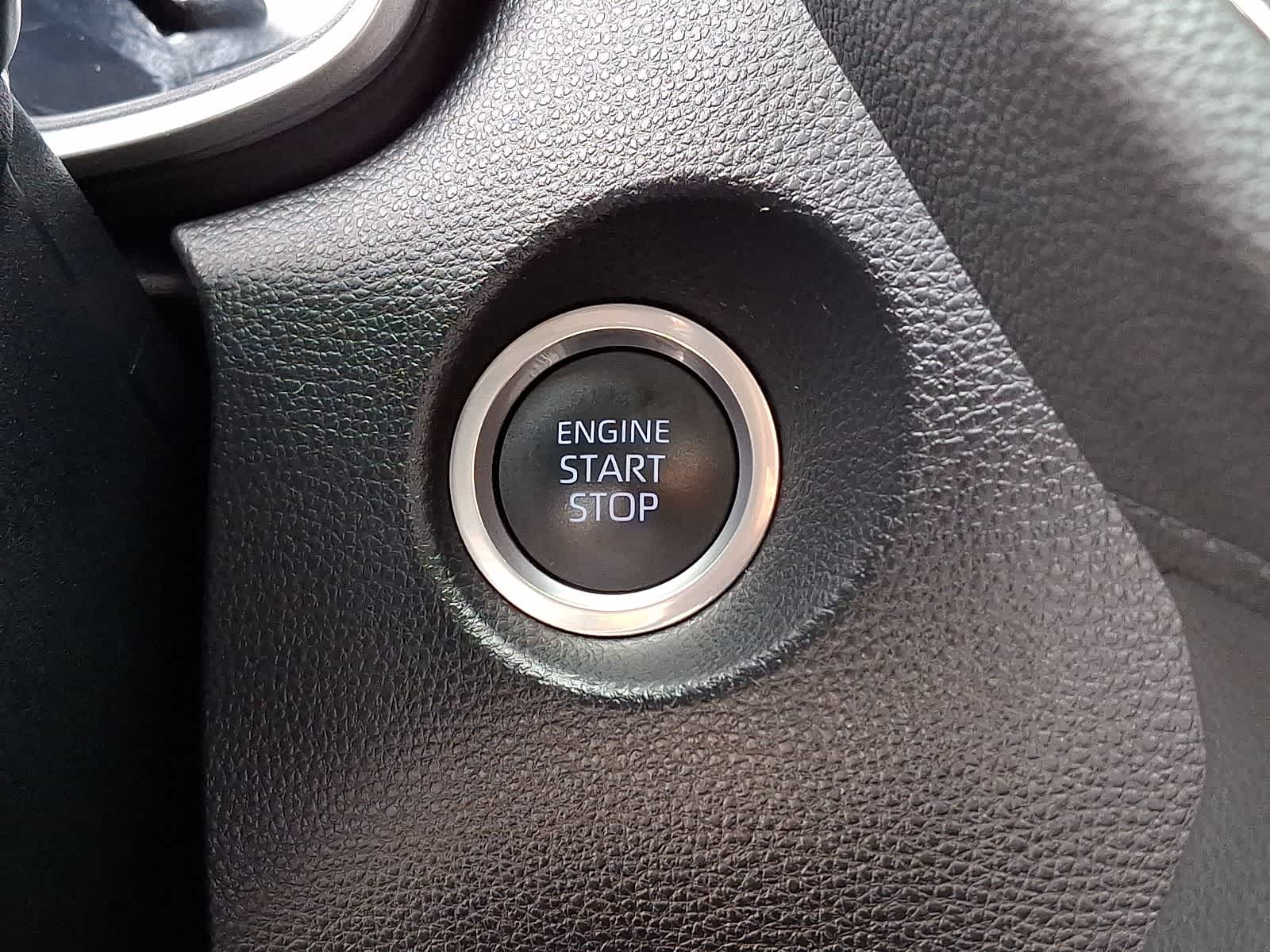 Thumbnail: 2022 Toyota Corolla Cross - 27