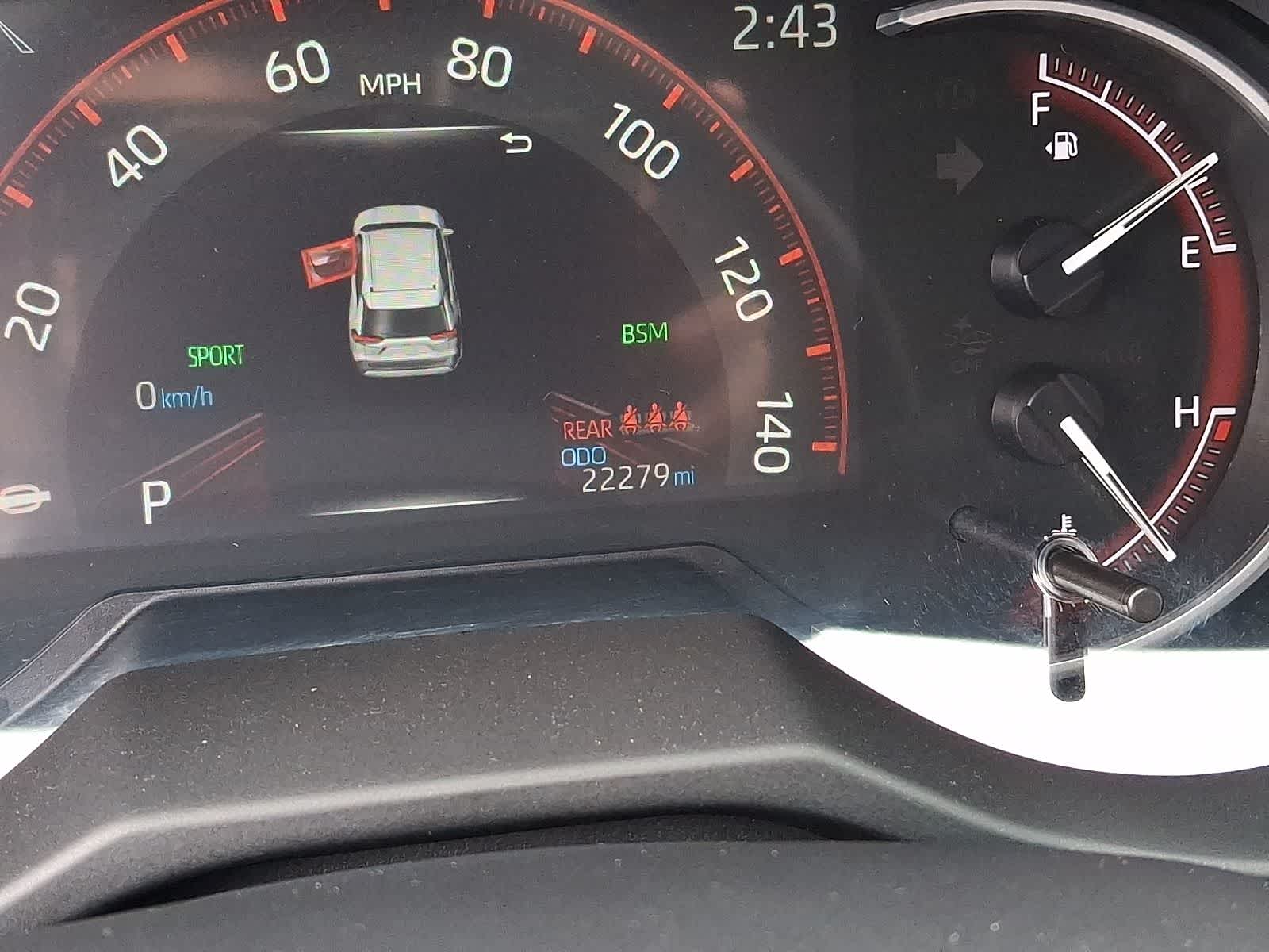 Thumbnail: 2025 Toyota RAV4 - 25