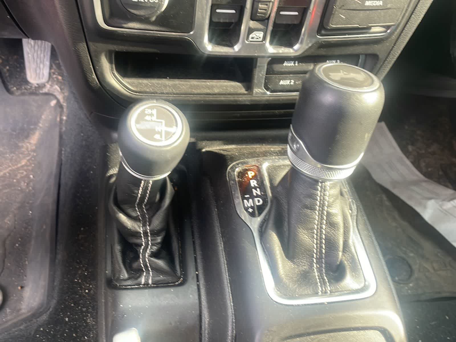 Thumbnail: 2022 Jeep Wrangler - 16