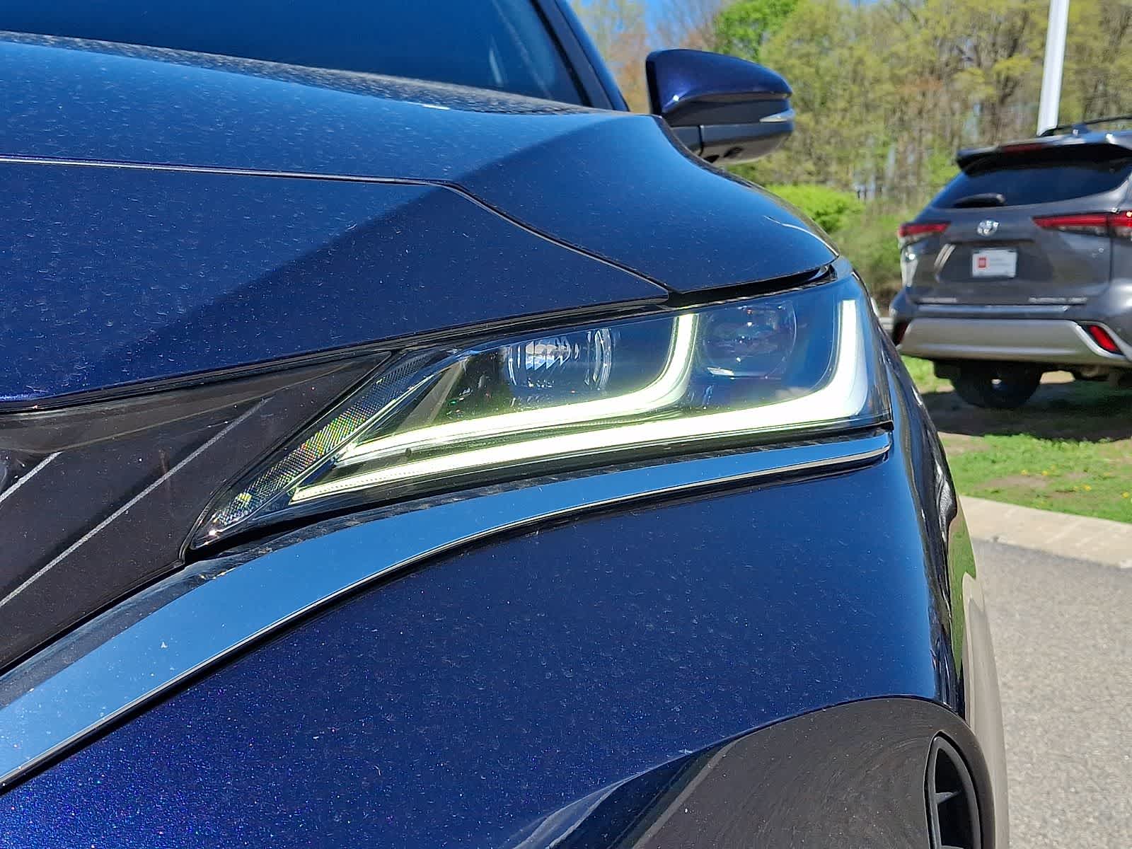 Thumbnail: 2023 Toyota Venza - 12