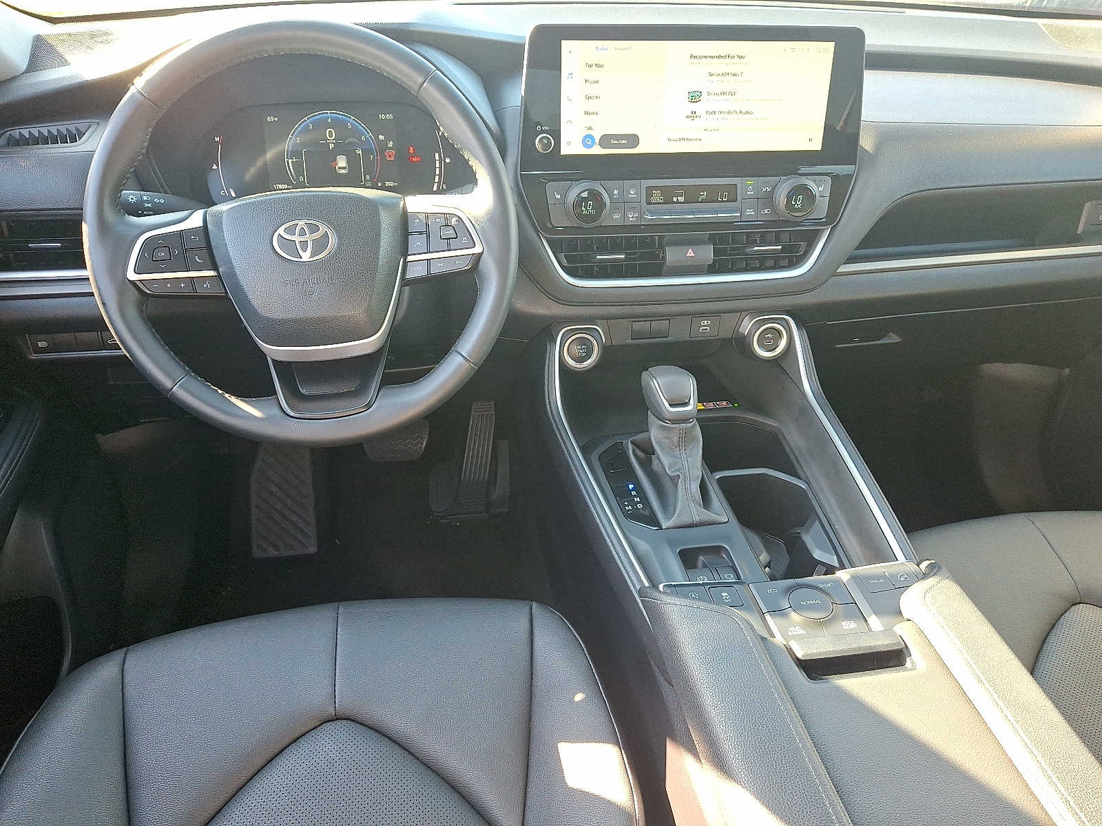 Thumbnail: 2024 Toyota Grand Highlander - 16