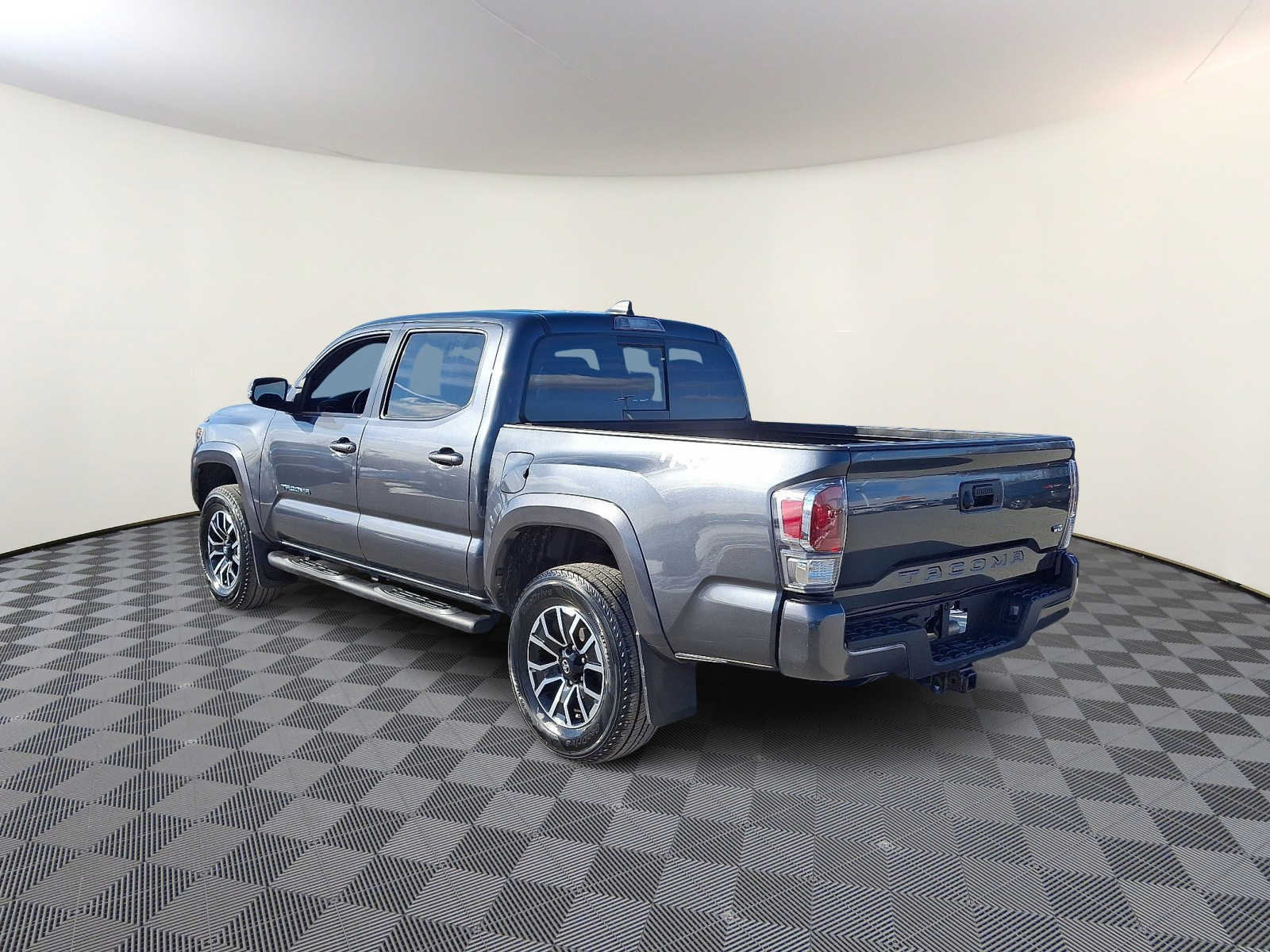 Thumbnail: 2023 Toyota Tacoma - 9