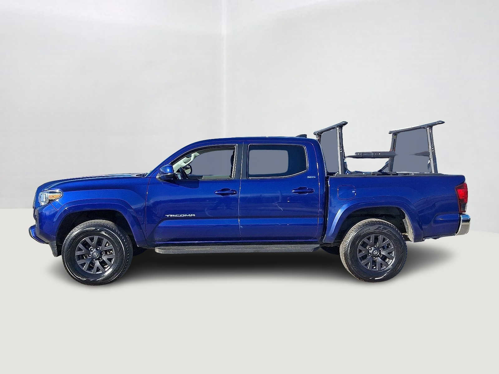 Thumbnail: 2023 Toyota Tacoma - 10