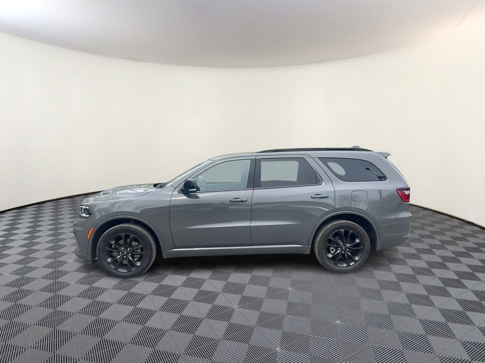 Thumbnail: 2022 Dodge Durango - 4