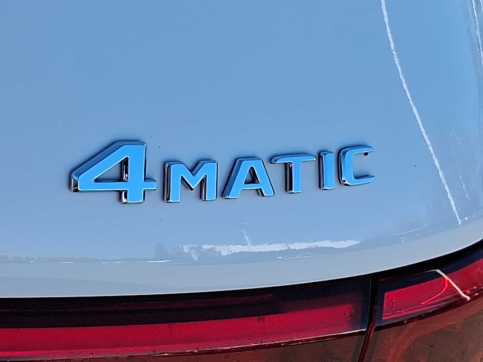 Thumbnail: 2022 Mercedes-Benz GLB - 33