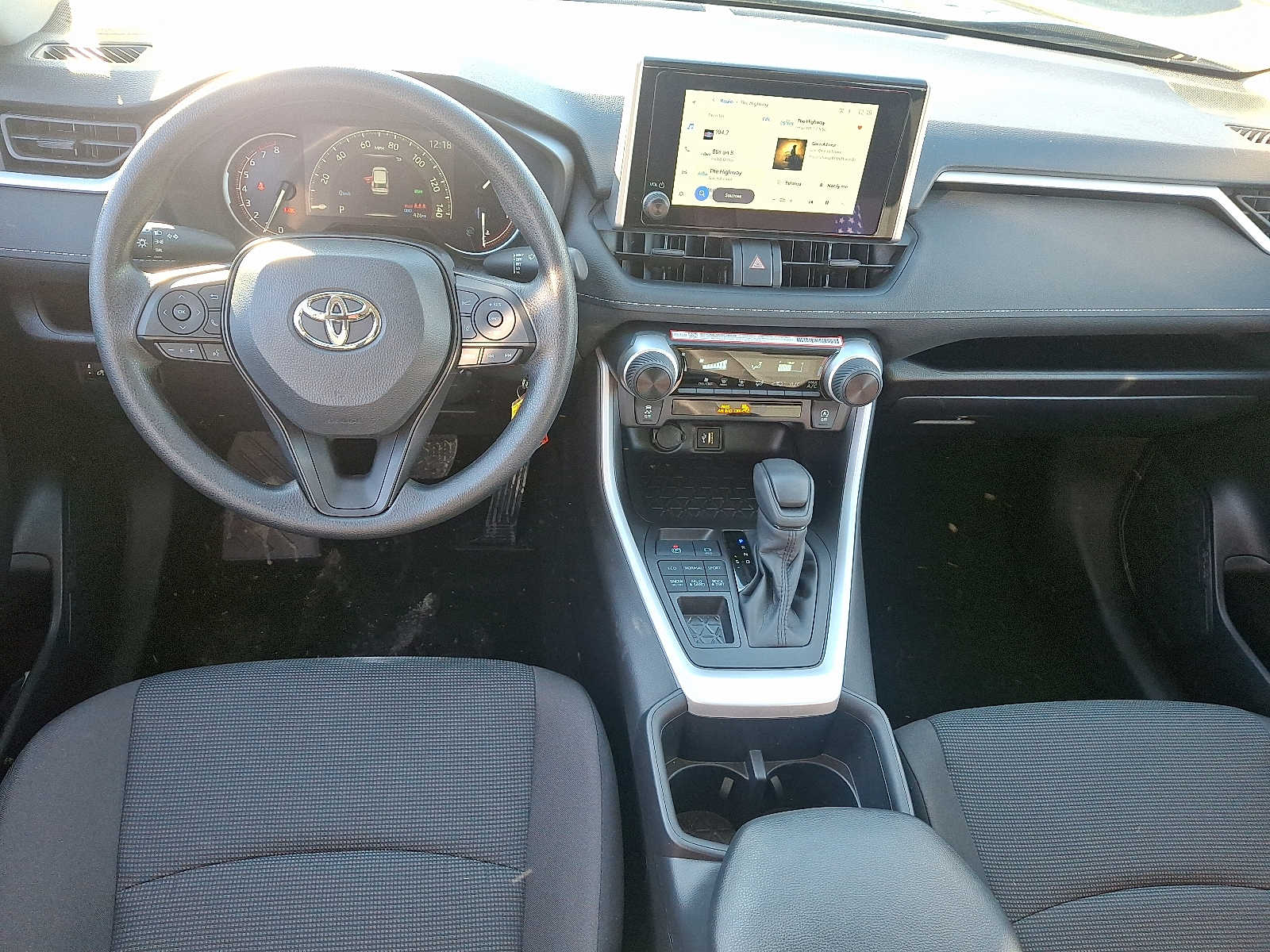 Thumbnail: 2025 Toyota RAV4 - 14