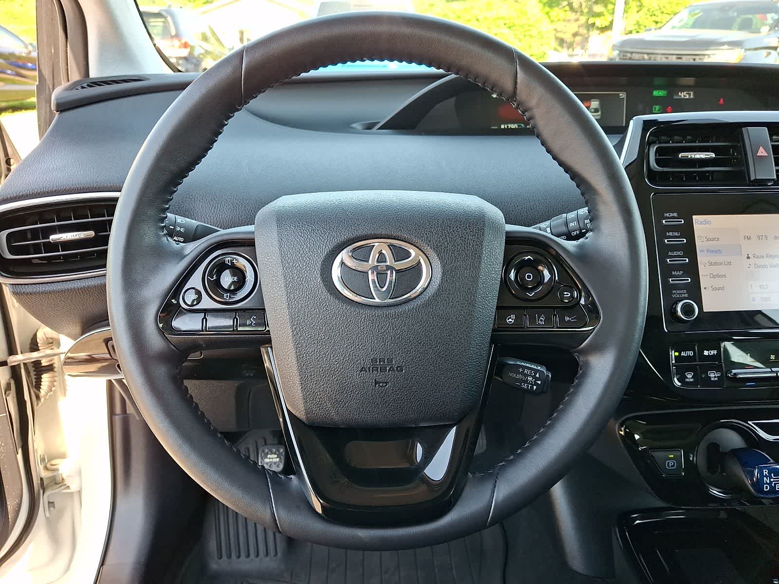 Thumbnail: 2020 Toyota Prius - 24