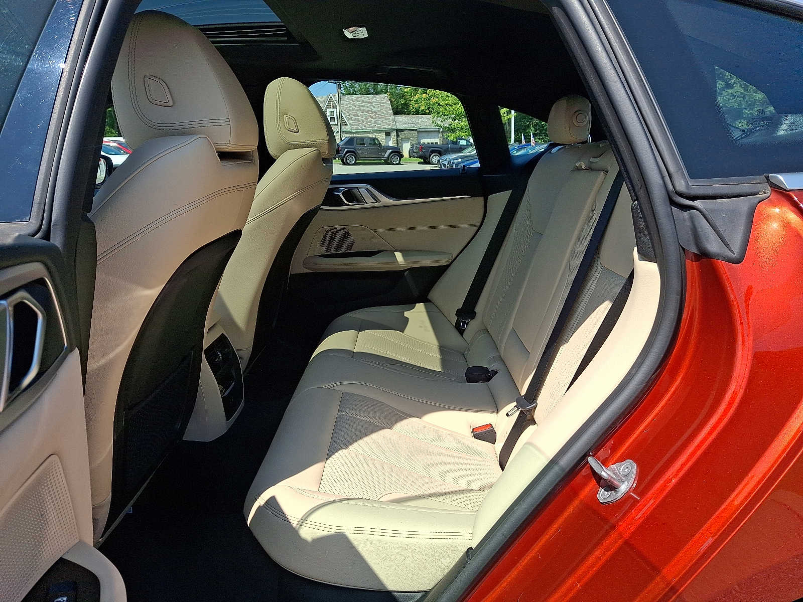 Thumbnail: 2023 BMW i4 - 11