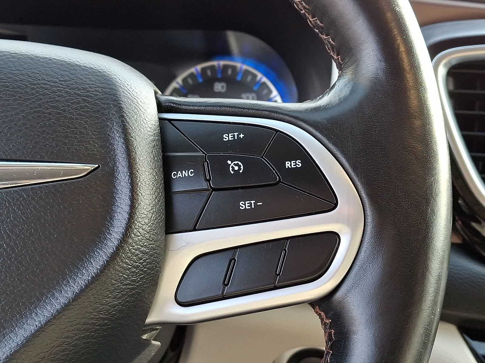 Thumbnail: 2019 Chrysler Pacifica - 23