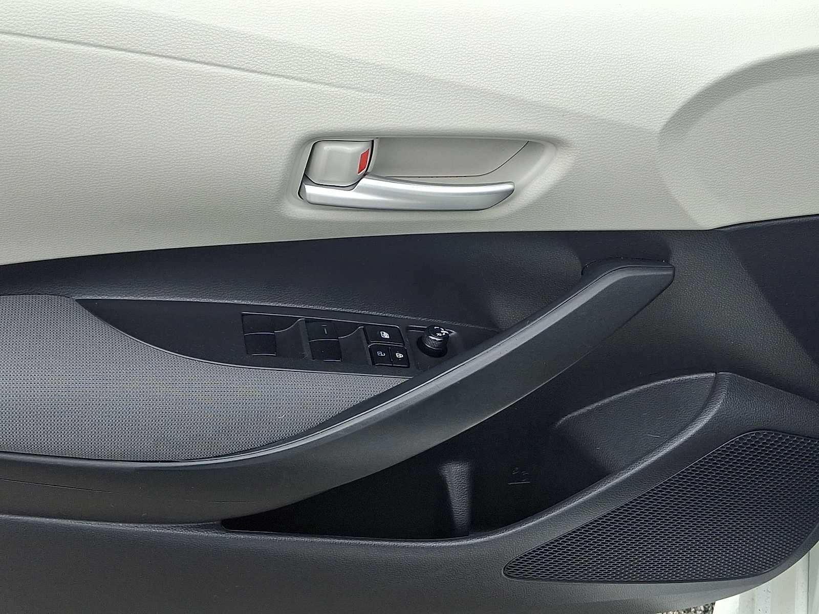 Thumbnail: 2021 Toyota Corolla - 15