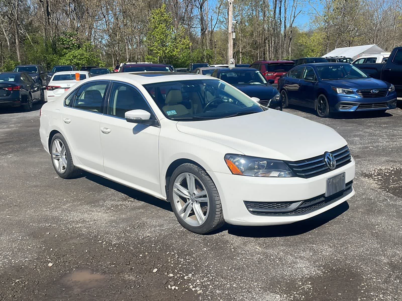 Thumbnail: 2014 Volkswagen Passat - 10