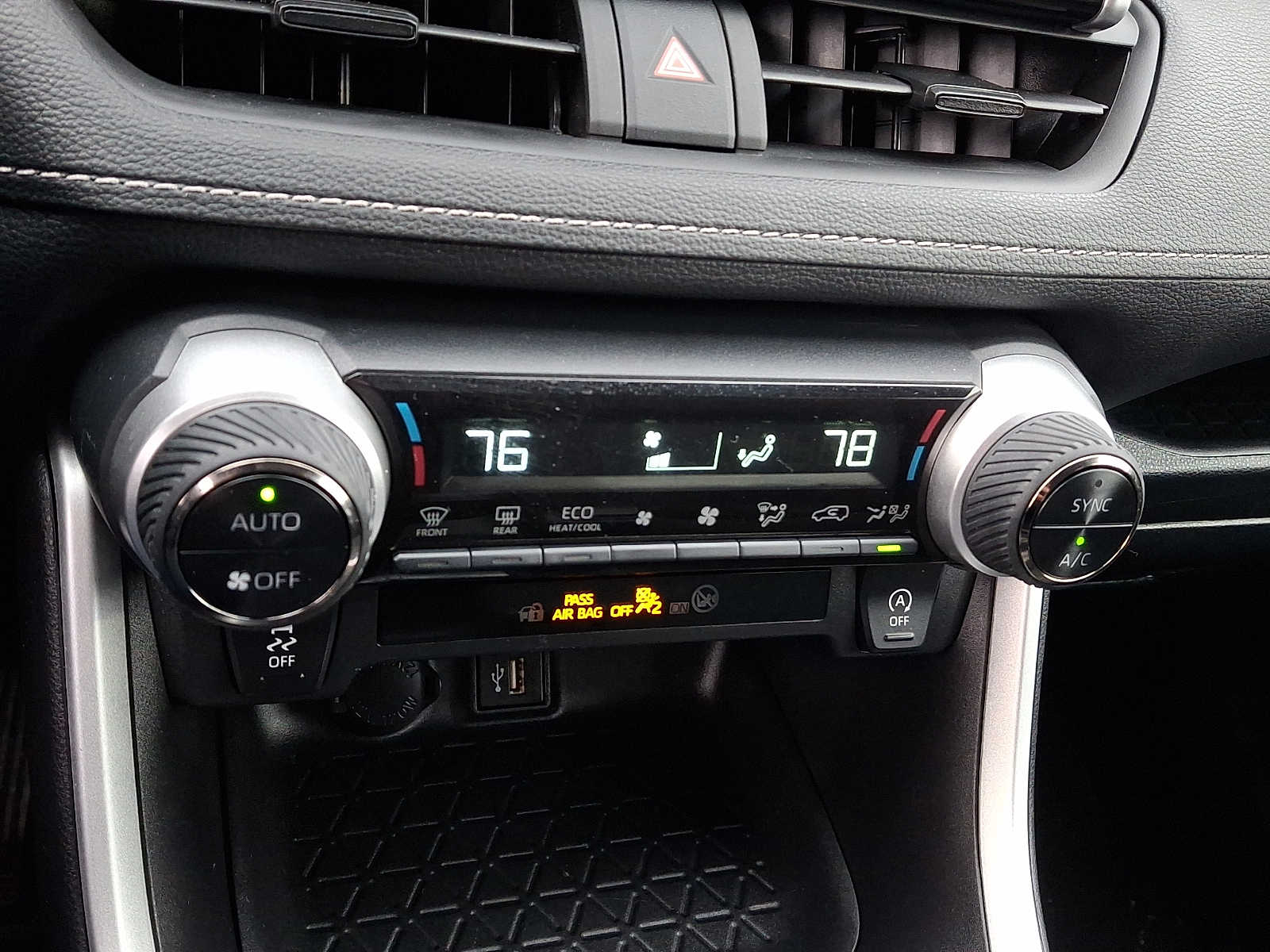 Thumbnail: 2024 Toyota RAV4 - 18