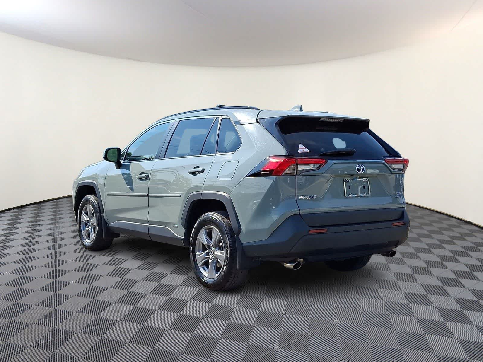 Thumbnail: 2023 Toyota RAV4 - 9