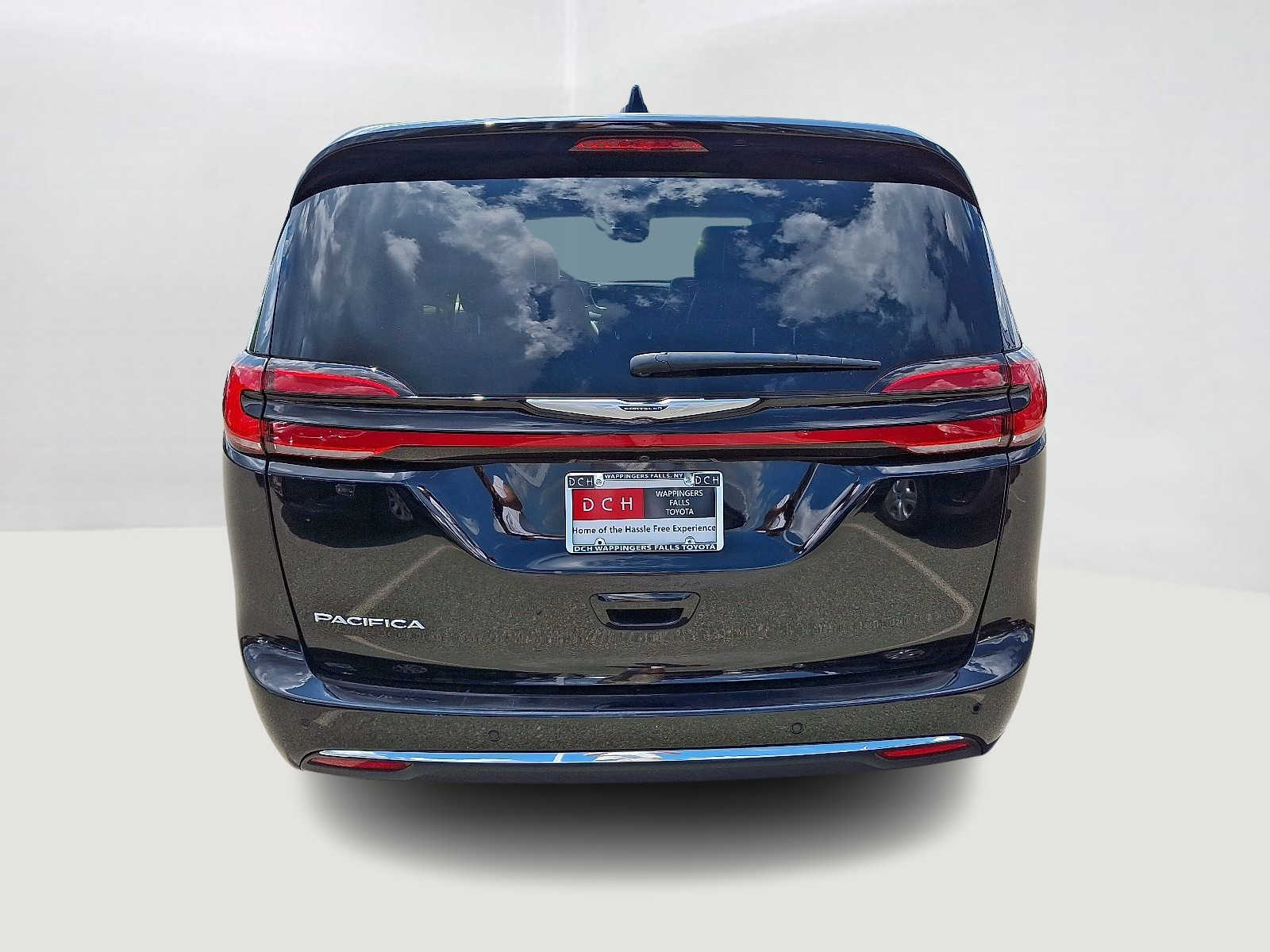 Thumbnail: 2024 Chrysler Pacifica - 6