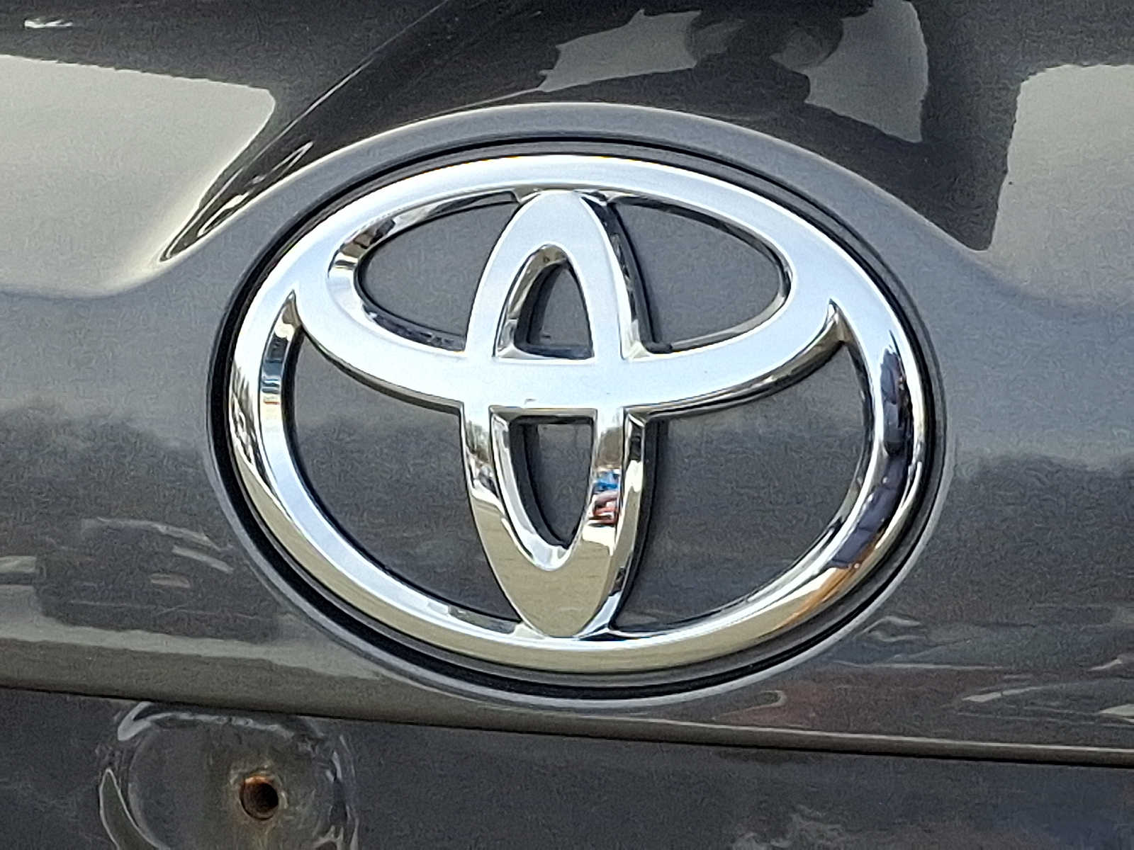 Thumbnail: 2015 Toyota RAV4 - 30