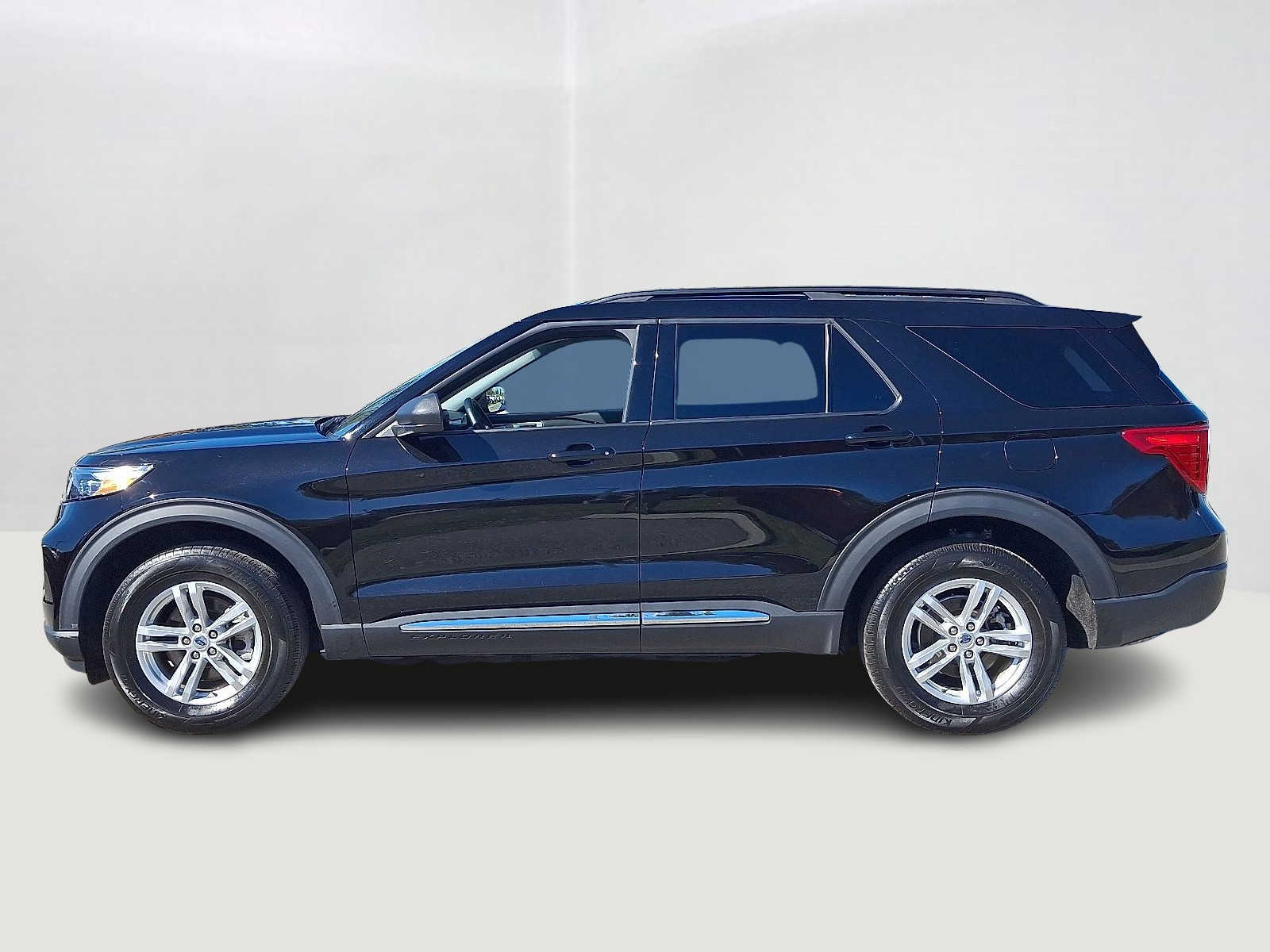 Thumbnail: 2023 Ford Explorer - 8