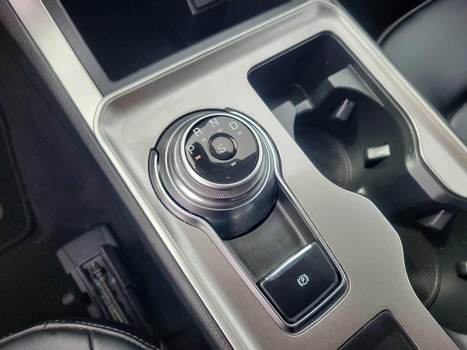 Thumbnail: 2024 Ford Edge - 10