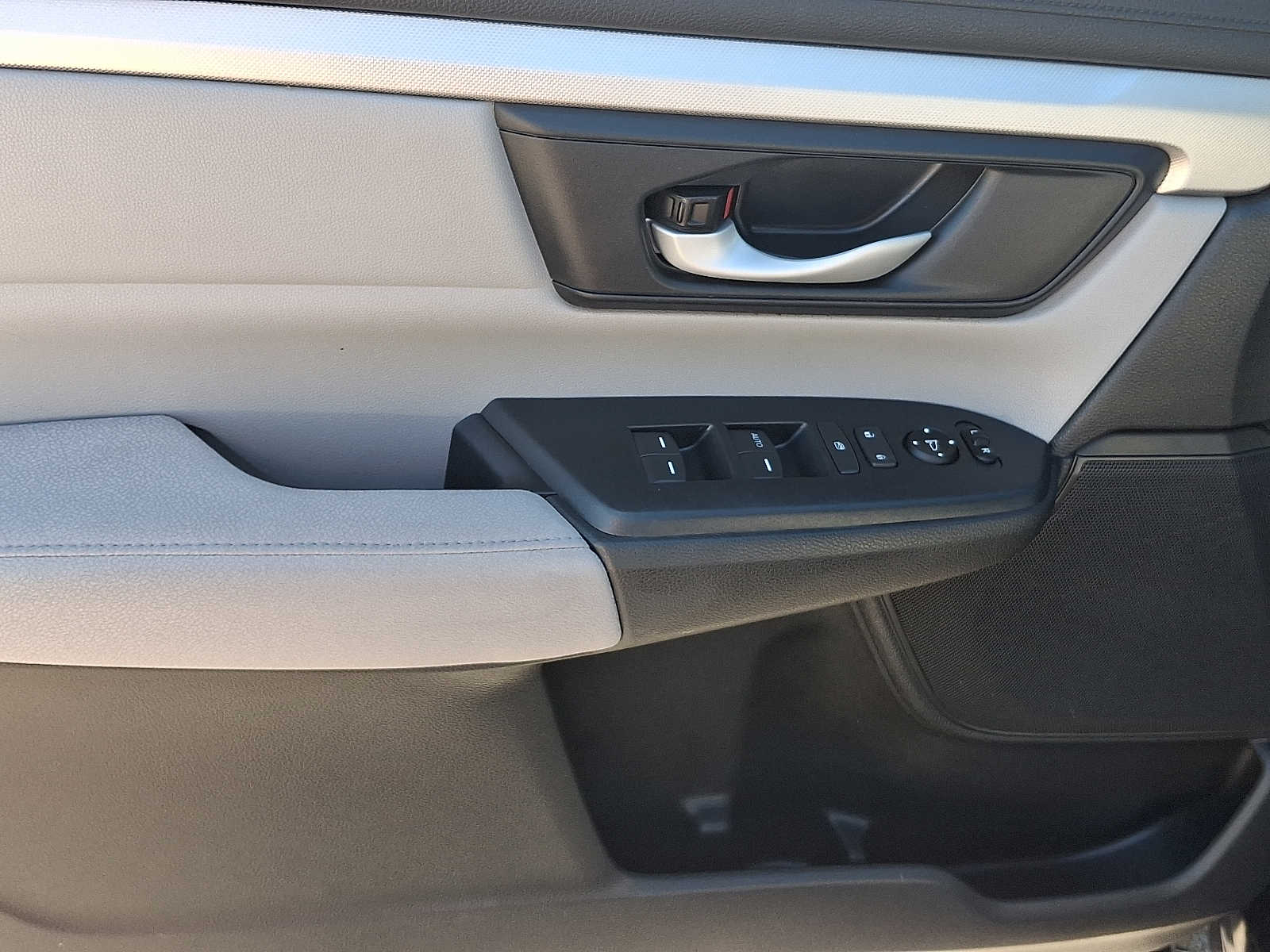 Thumbnail: 2017 Honda CR-V - 13