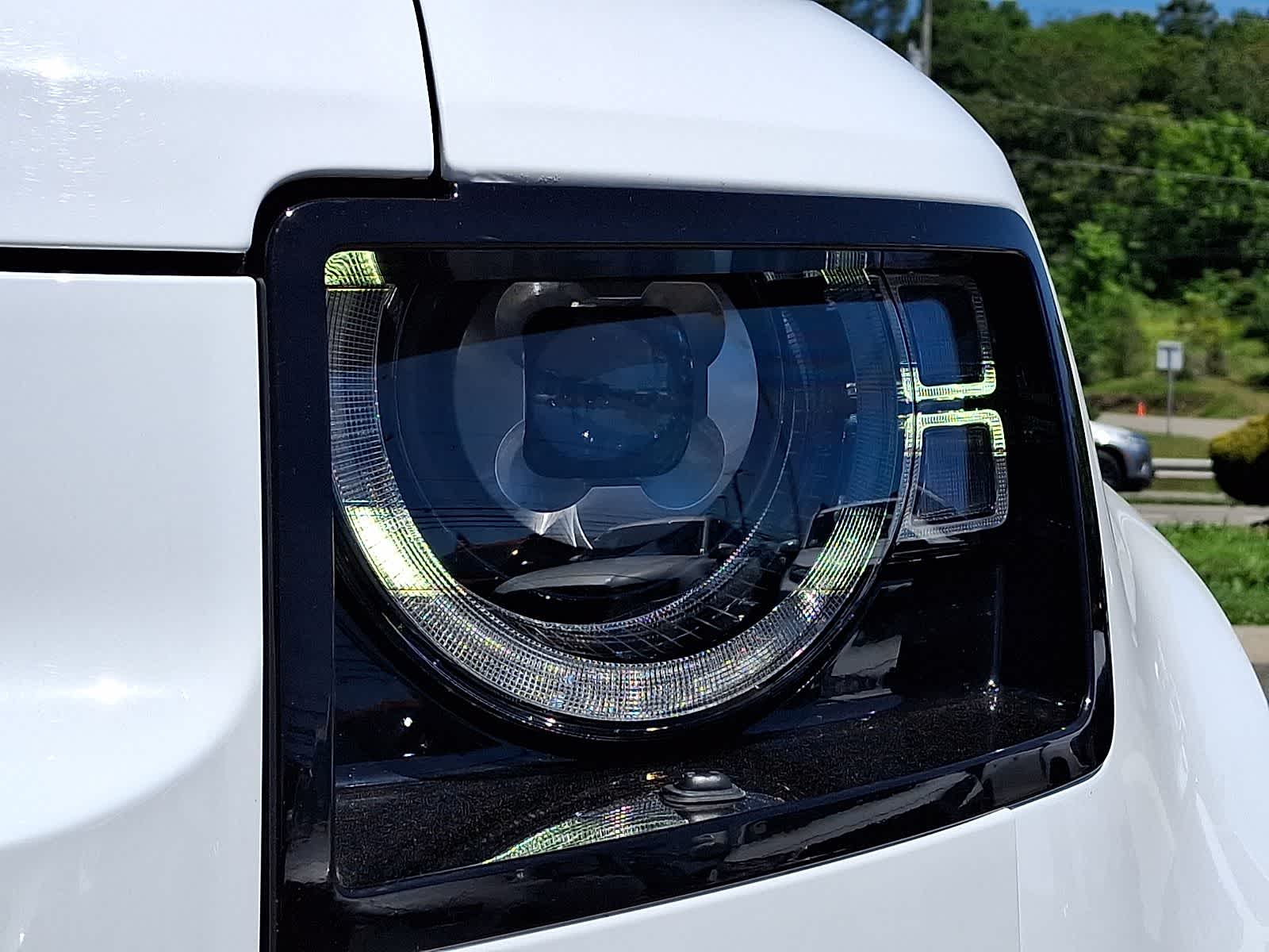Thumbnail: 2022 Land Rover Defender - 10