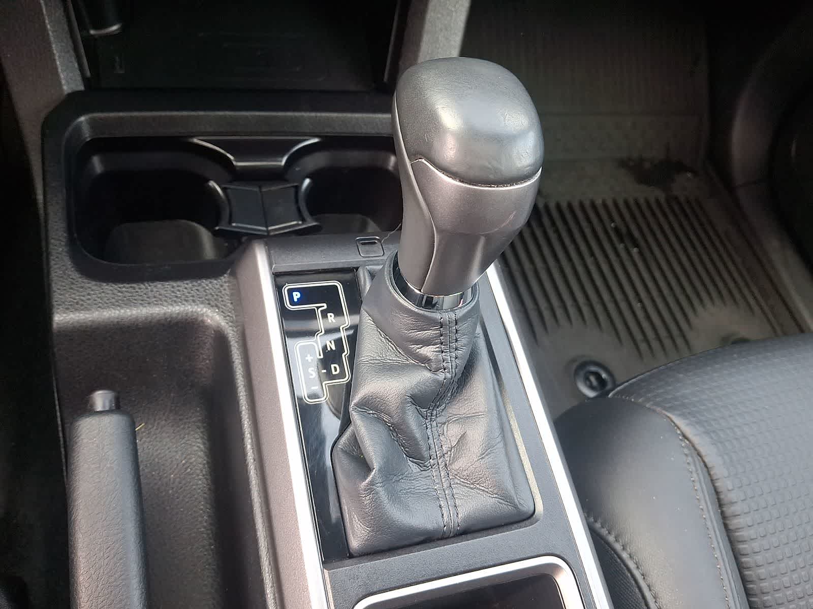 Thumbnail: 2023 Toyota Tacoma - 18