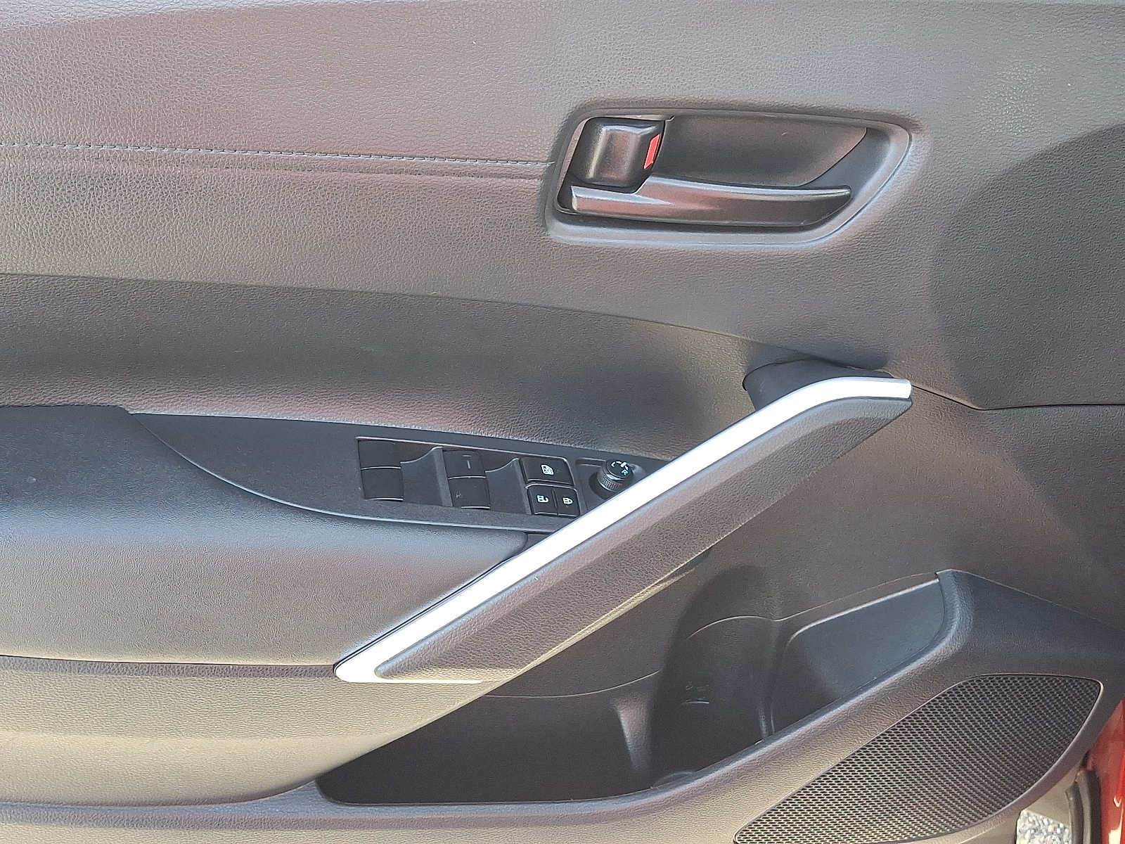 Thumbnail: 2024 Toyota Corolla Cross - 15