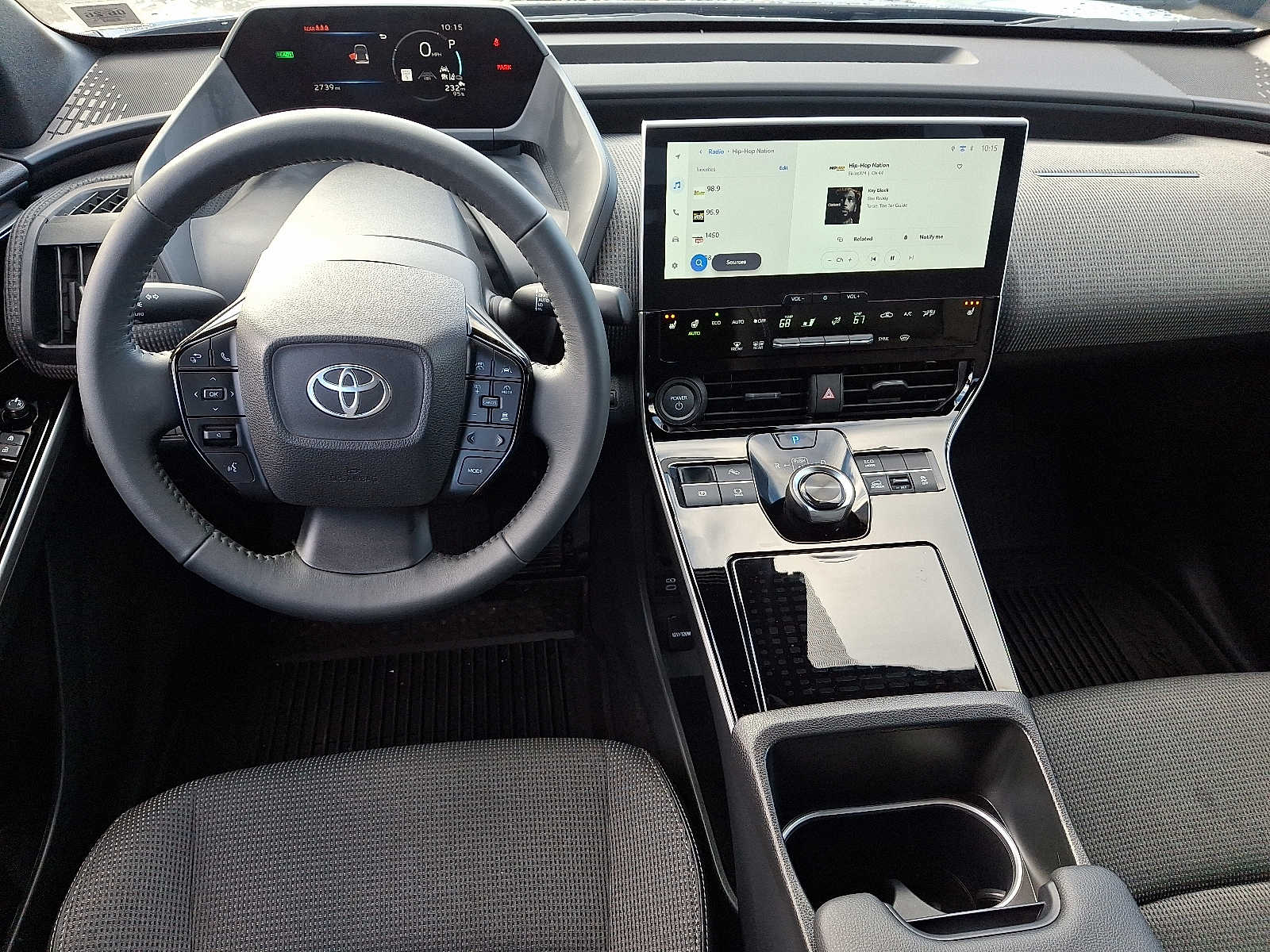 Thumbnail: 2025 Toyota bZ4X - 14