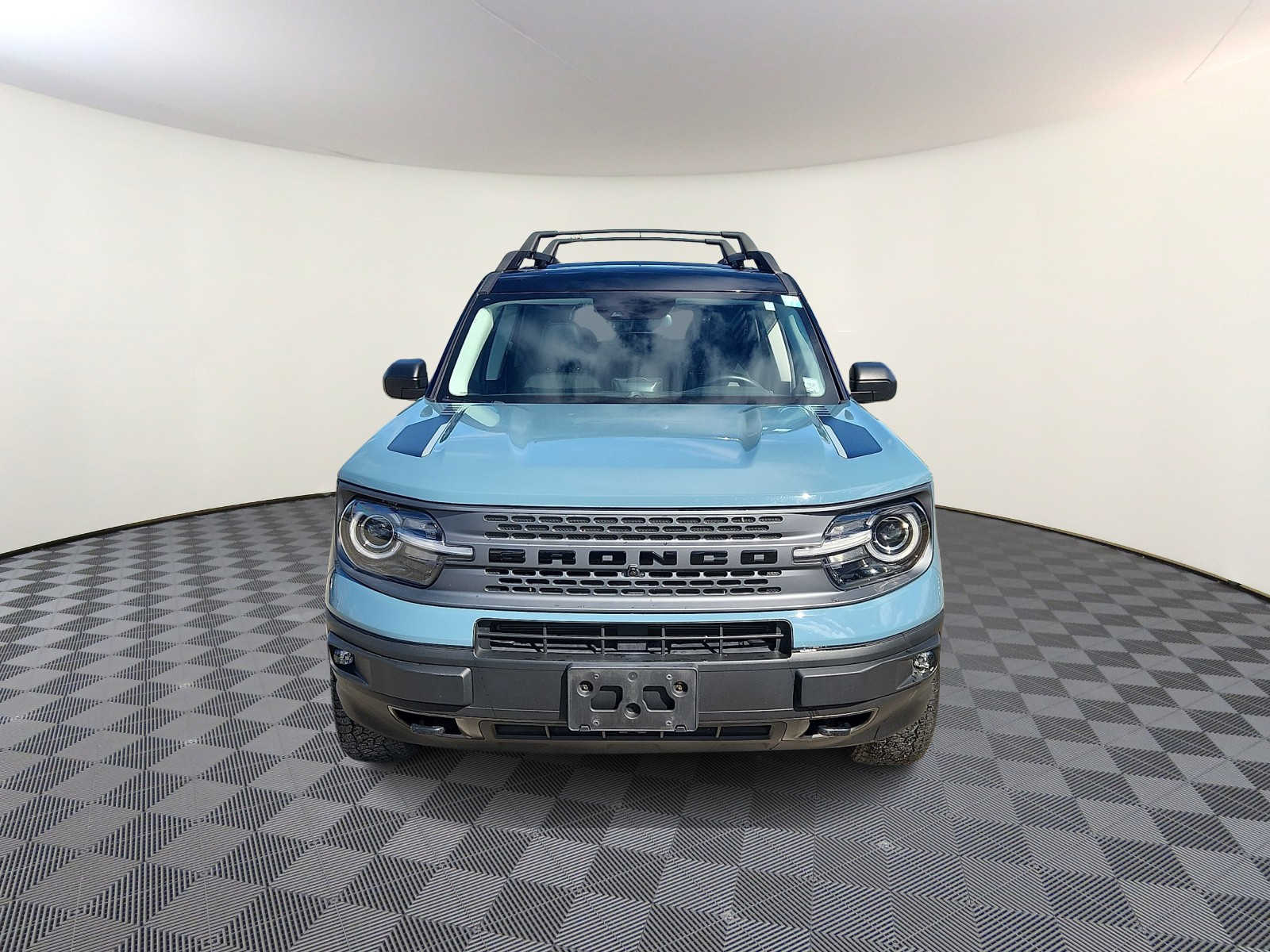 Thumbnail: 2021 Ford Bronco Sport - 3