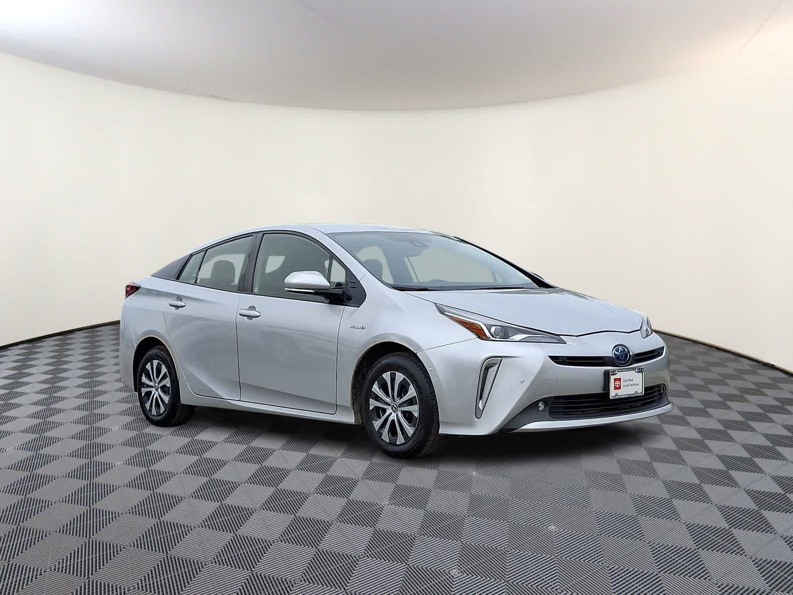 Thumbnail: 2019 Toyota Prius - 5