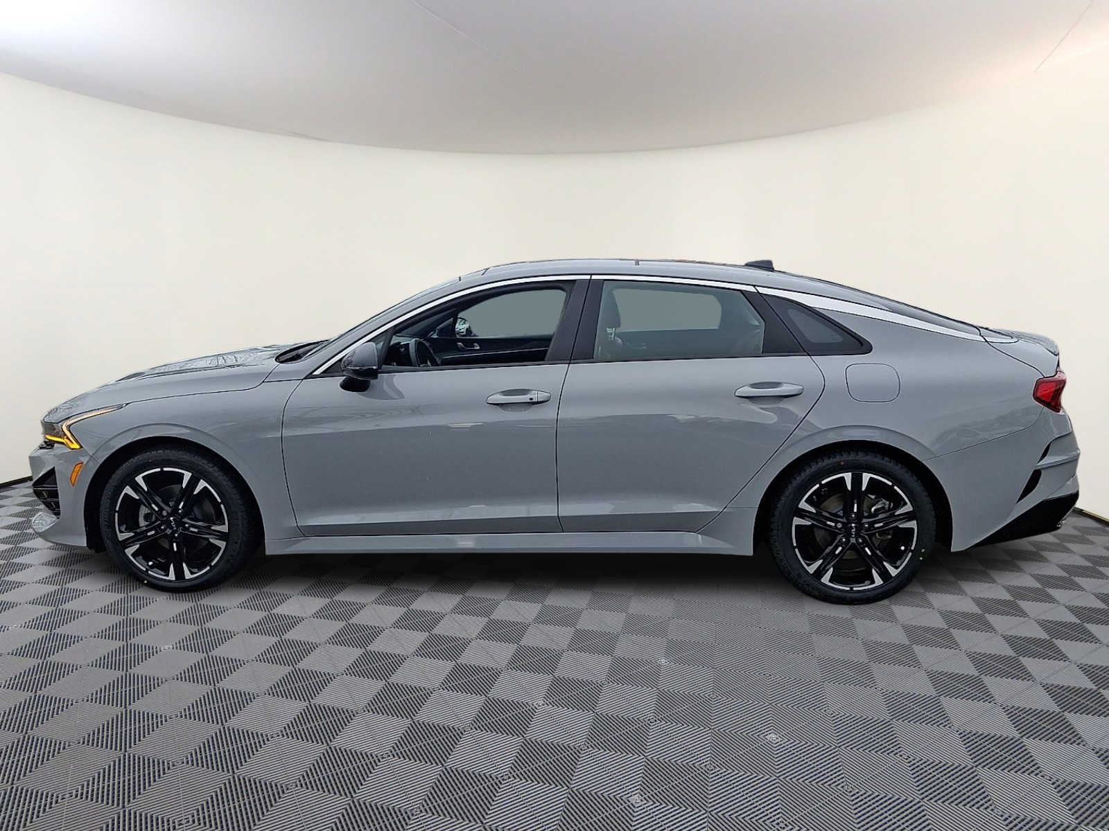 Thumbnail: 2023 Kia K5 - 8