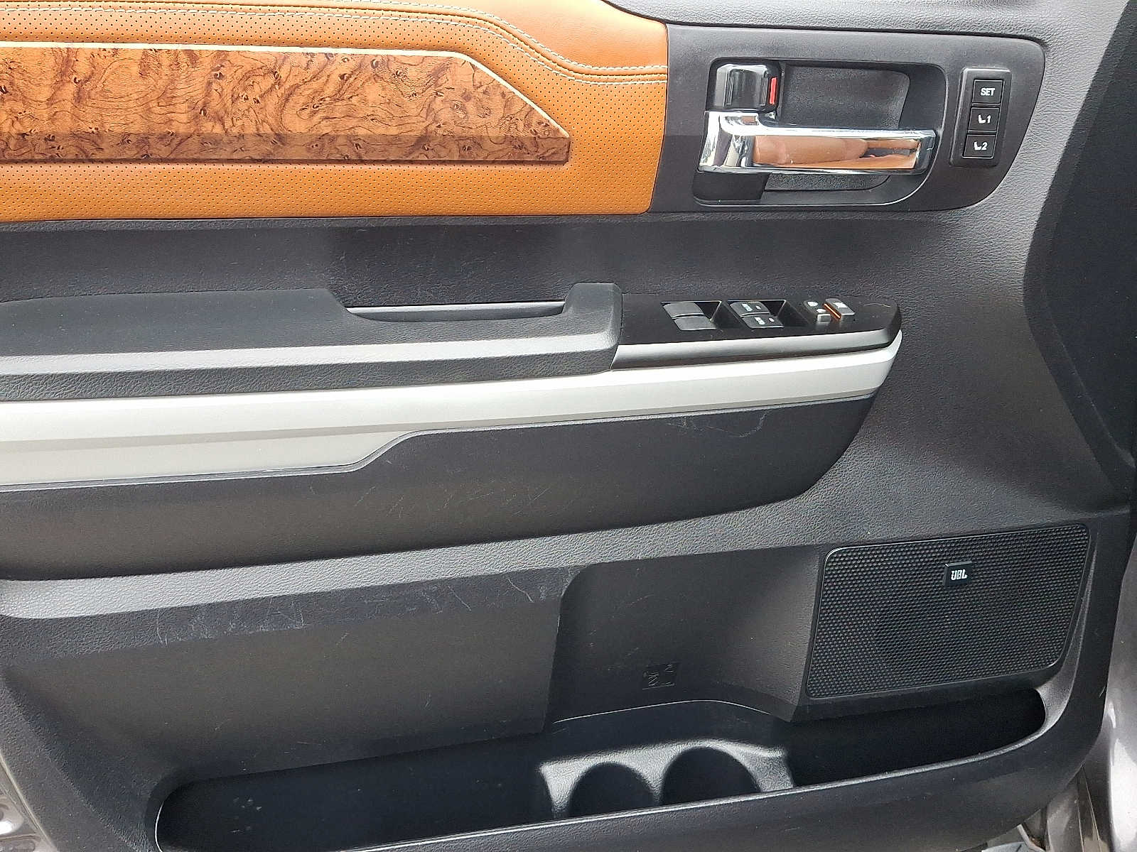 Thumbnail: 2019 Toyota Tundra - 15