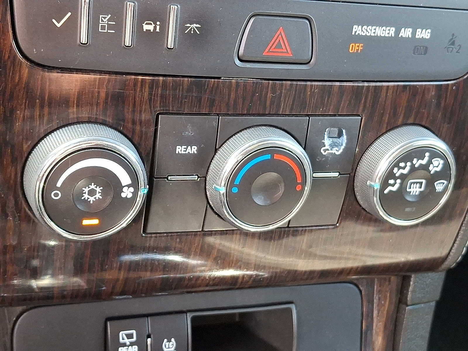 Thumbnail: 2015 Chevrolet Traverse - 18
