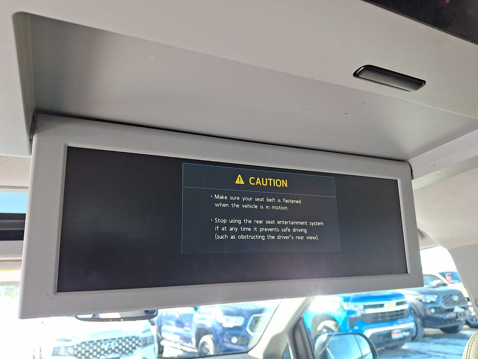 Thumbnail: 2015 Toyota Sienna - 15