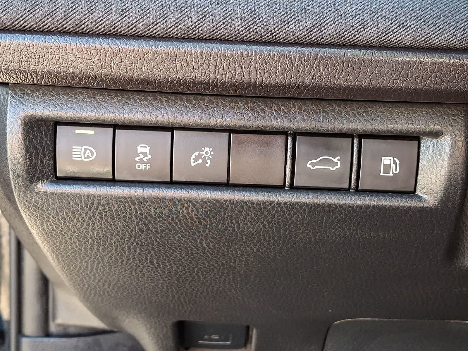 Thumbnail: 2025 Toyota Camry - 30