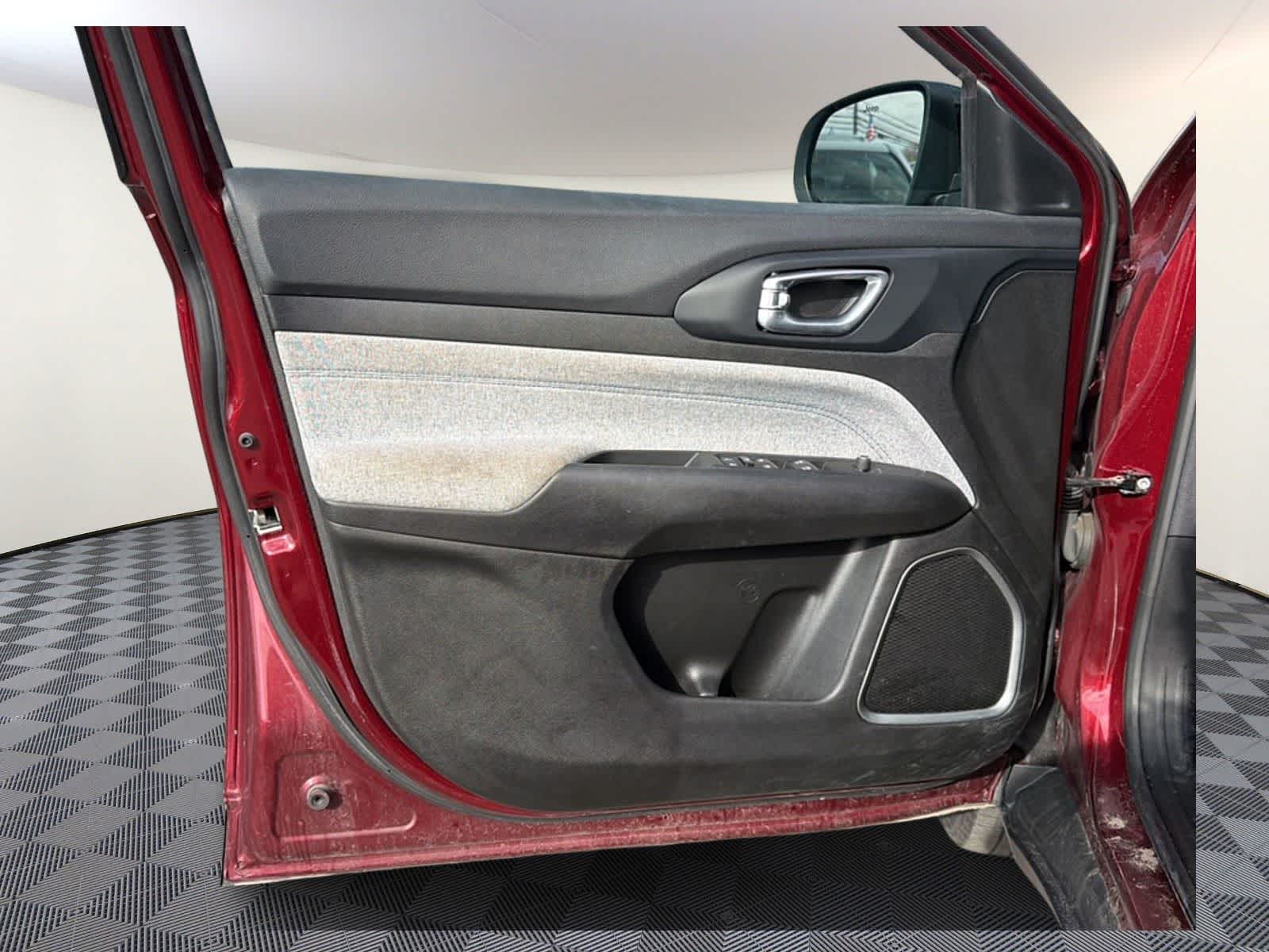 Thumbnail: 2022 Jeep Compass - 8