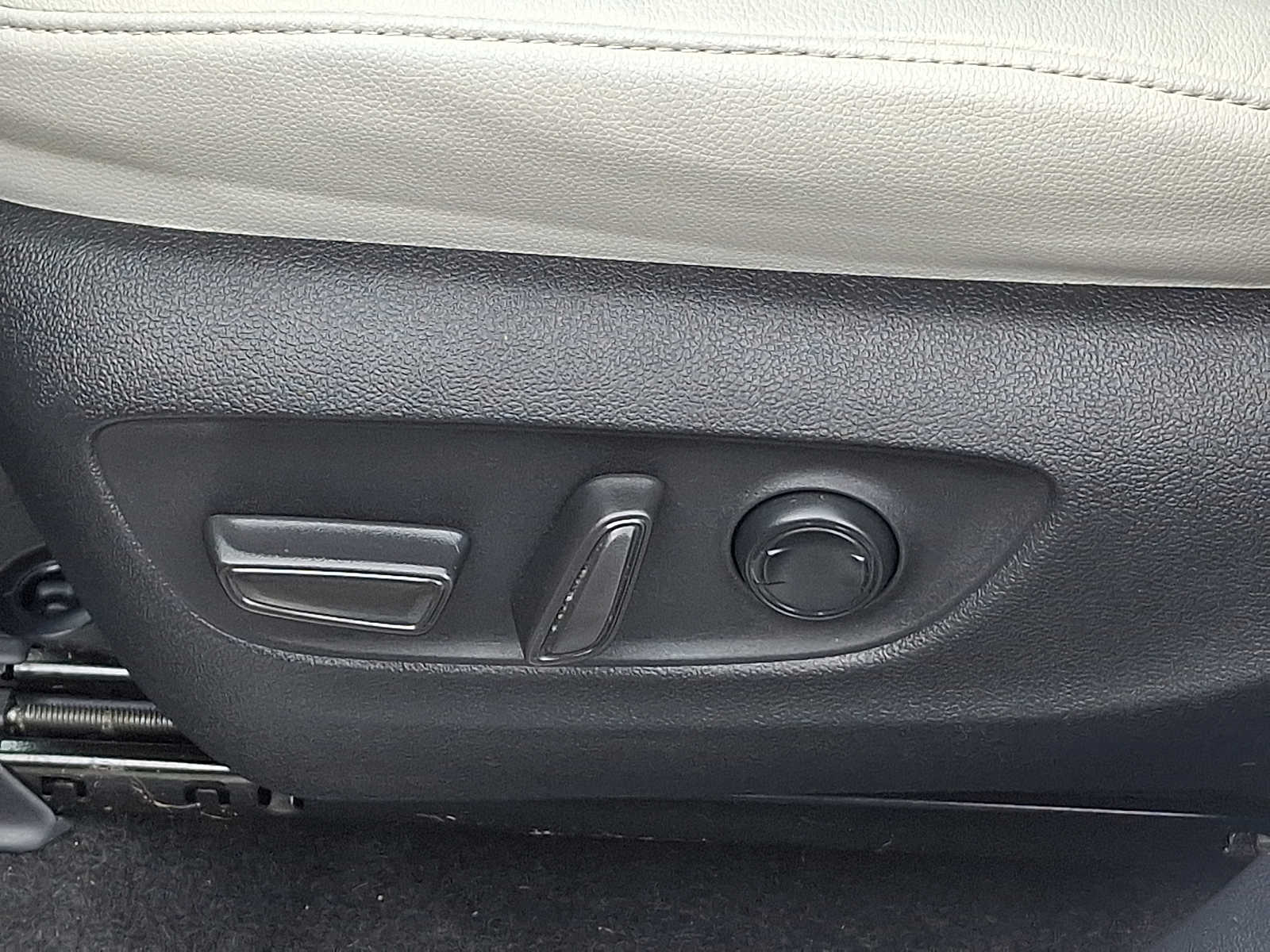 Thumbnail: 2024 Toyota Grand Highlander - 30