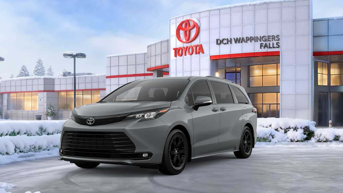 Thumbnail: 2026 Toyota Sienna - 2