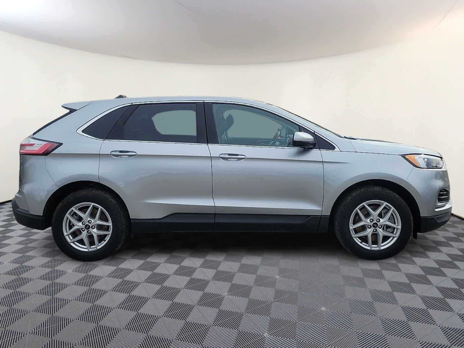Thumbnail: 2024 Ford Edge - 8